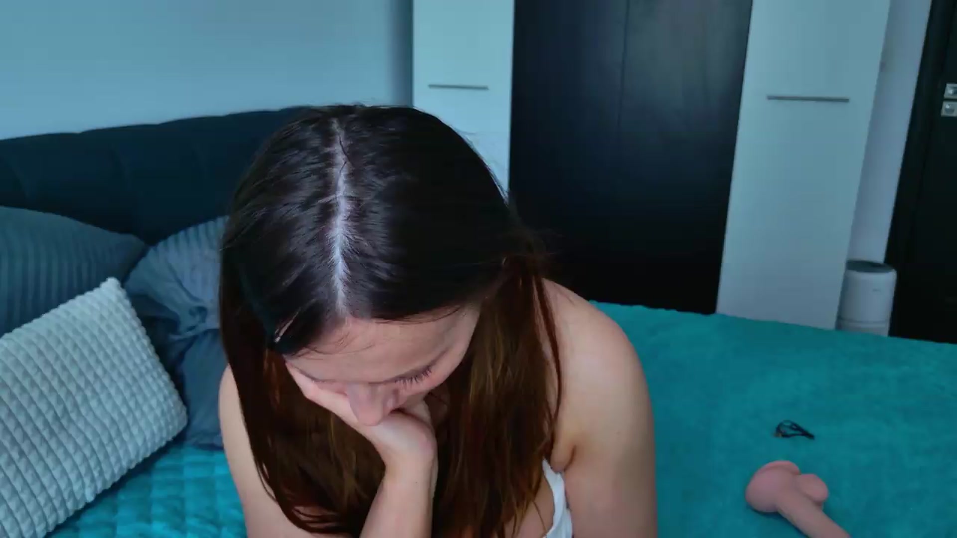 Gallery image thumbnail from Birdie_K's myfreecams stream on, 06/07/2026, 17:01 image 14 of 20