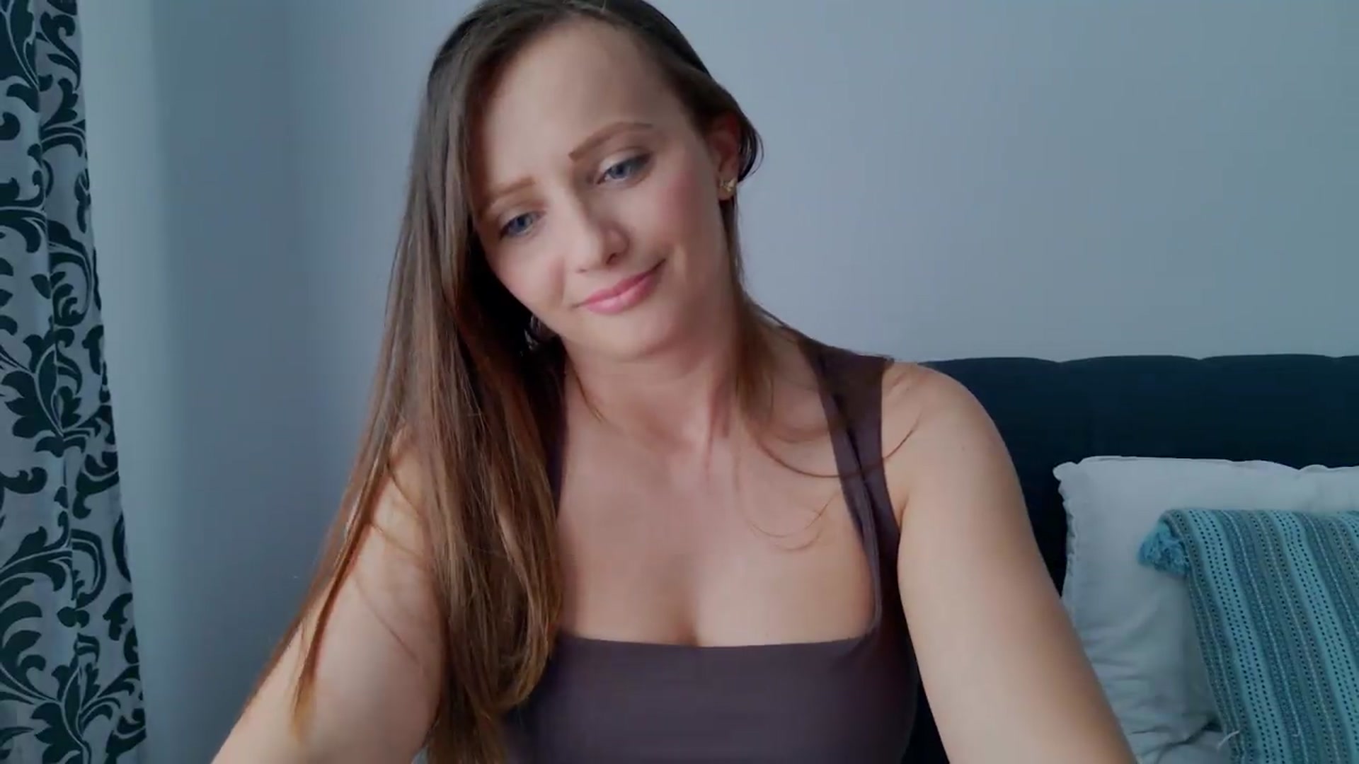 Gallery image thumbnail from Birdie_K's myfreecams stream on, 07/10/2026, 13:36 image 20 of 20