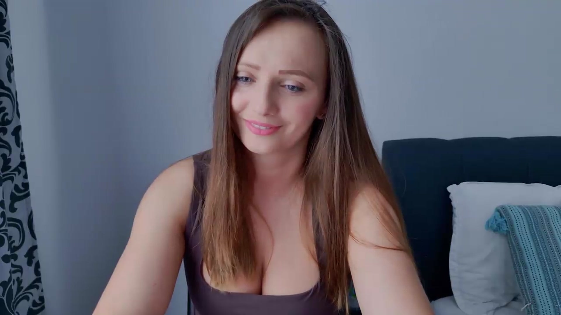Gallery image thumbnail from Birdie_K's myfreecams stream on, 07/10/2026, 13:36 image 7 of 20