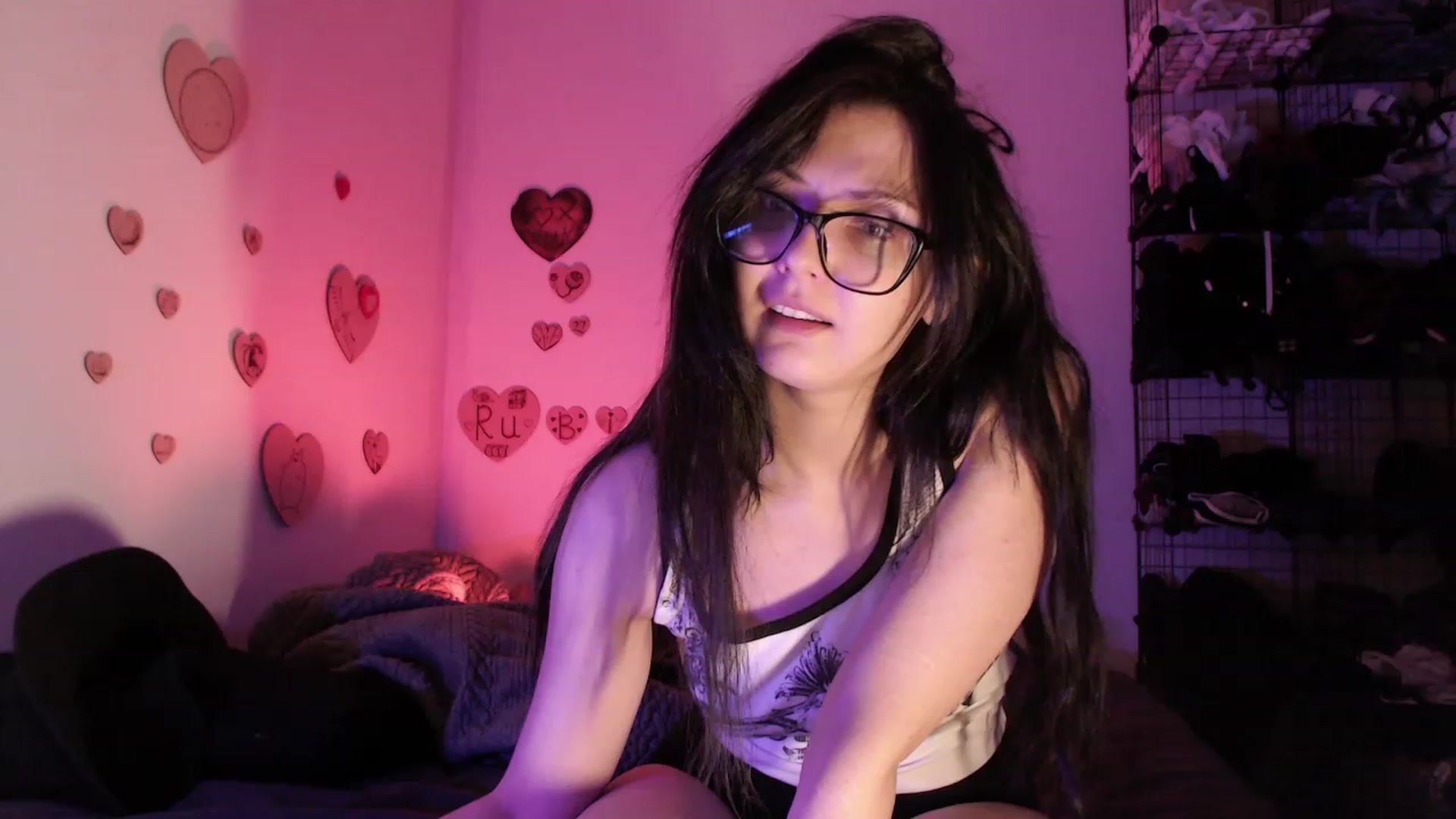 Gallery image thumbnail from BirdsKiller's myfreecams stream on, 06/26/2023, 07:30 image 12 of 20