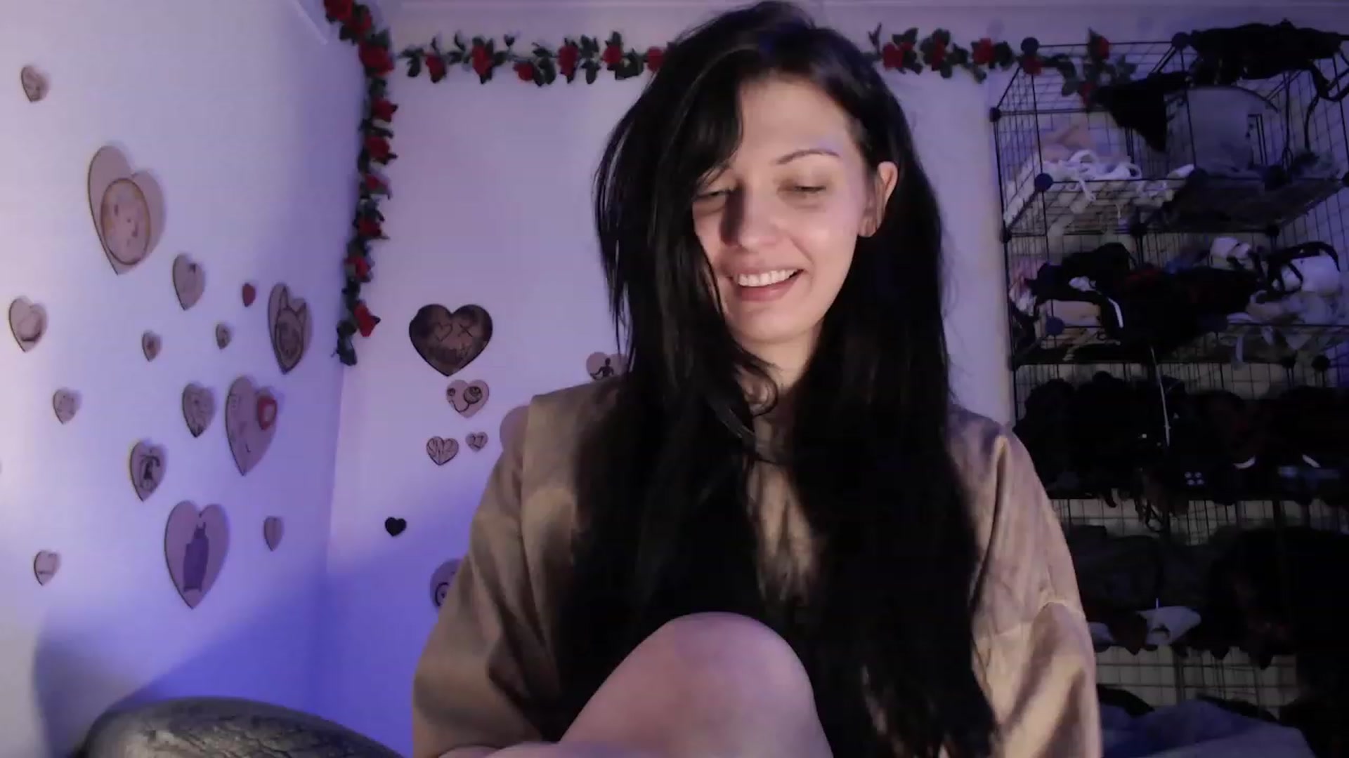 Gallery image thumbnail from BirdsKiller's myfreecams stream on, 07/01/2023, 06:53 image 1 of 20
