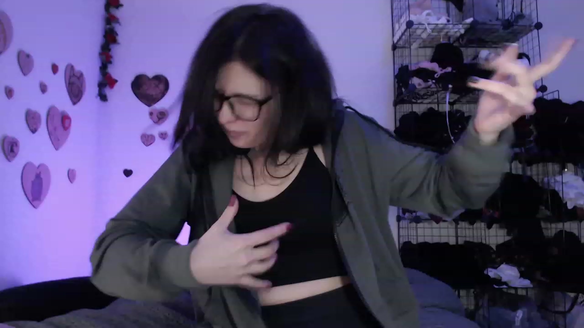 Gallery image thumbnail from BirdsKiller's myfreecams stream on, 07/03/2023, 04:18 image 4 of 20