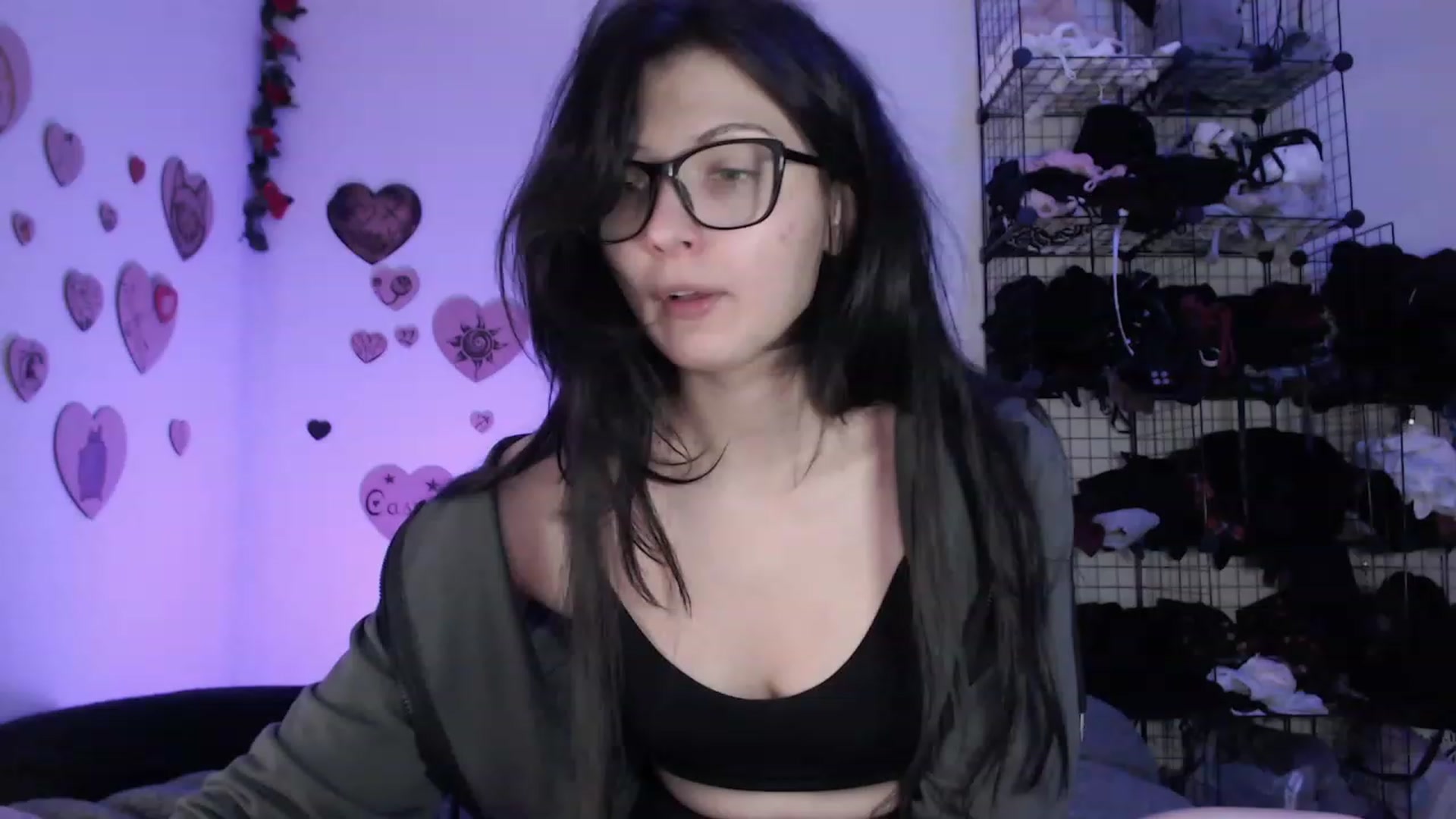 Gallery image thumbnail from BirdsKiller's myfreecams stream on, 07/03/2023, 04:18 image 10 of 20