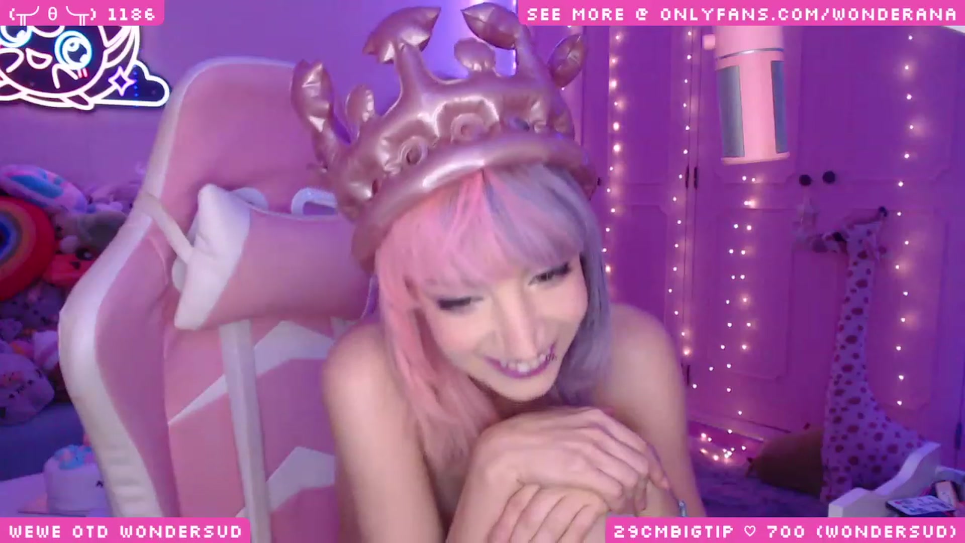 Gallery image thumbnail from BirffdaeBish's myfreecams stream on, 12/11/2023, 01:03 image 18 of 20