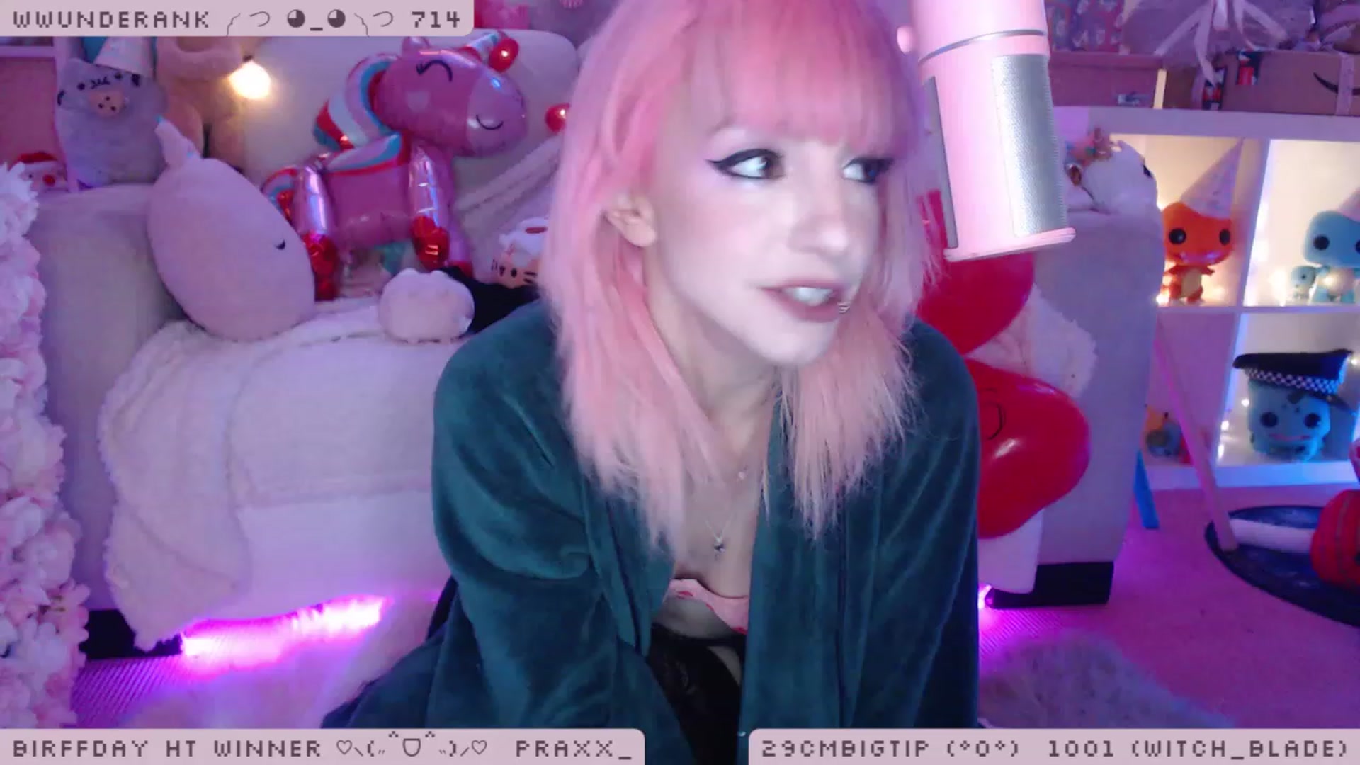Gallery image thumbnail from BirffdayBish's myfreecams stream on, 12/03/2022, 03:49 image 4 of 20