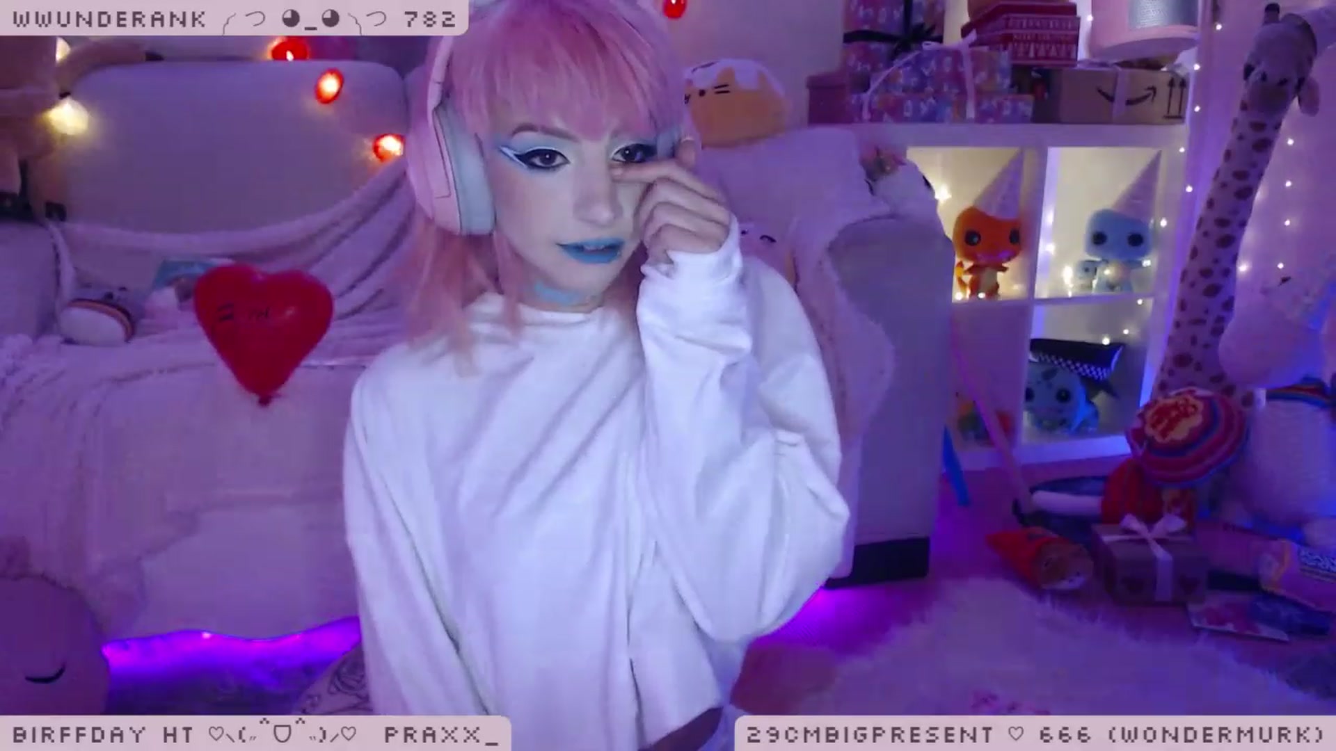 Gallery image thumbnail from BirffdayBish's myfreecams stream on, 12/04/2022, 01:29 image 9 of 20