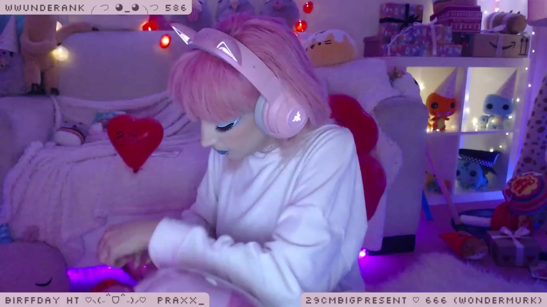 Gallery image thumbnail from BirffdayBish's myfreecams stream on, 12/04/2022, 01:29 image 17 of 20