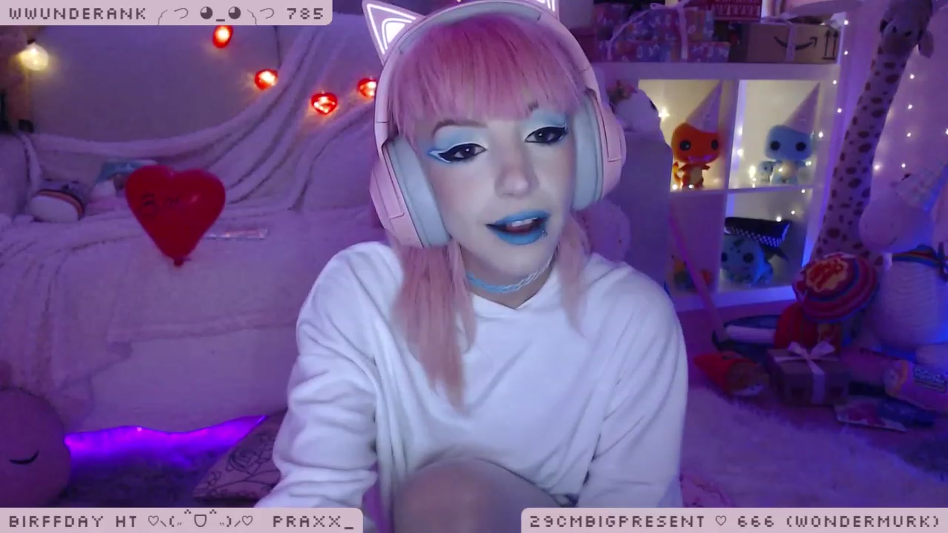 Gallery image thumbnail from BirffdayBish's myfreecams stream on, 12/04/2022, 01:29 image 8 of 20