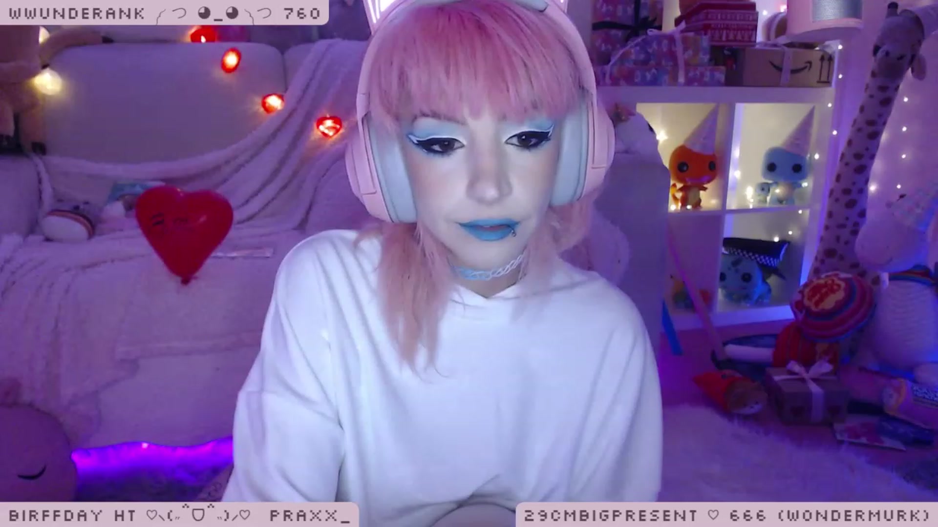 Gallery image thumbnail from BirffdayBish's myfreecams stream on, 12/04/2022, 01:29 image 10 of 20