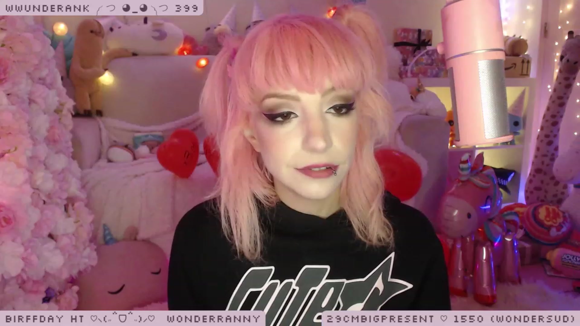 Gallery image thumbnail from BirffdayBish's myfreecams stream on, 12/05/2022, 24:50 image 17 of 20