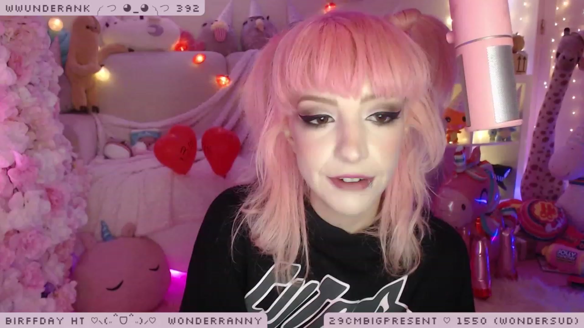 Gallery image thumbnail from BirffdayBish's myfreecams stream on, 12/05/2022, 24:50 image 9 of 20