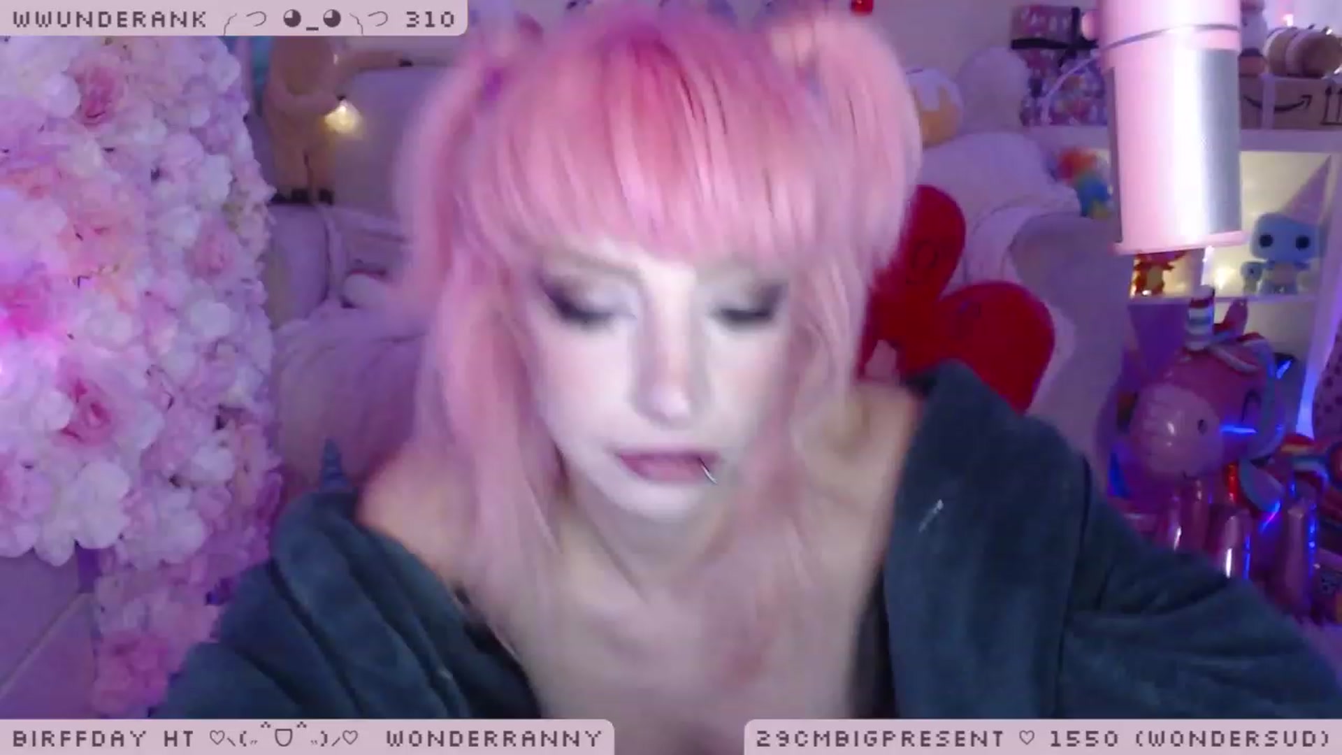 Gallery image thumbnail from BirffdayBish's myfreecams stream on, 12/05/2022, 02:14 image 13 of 20