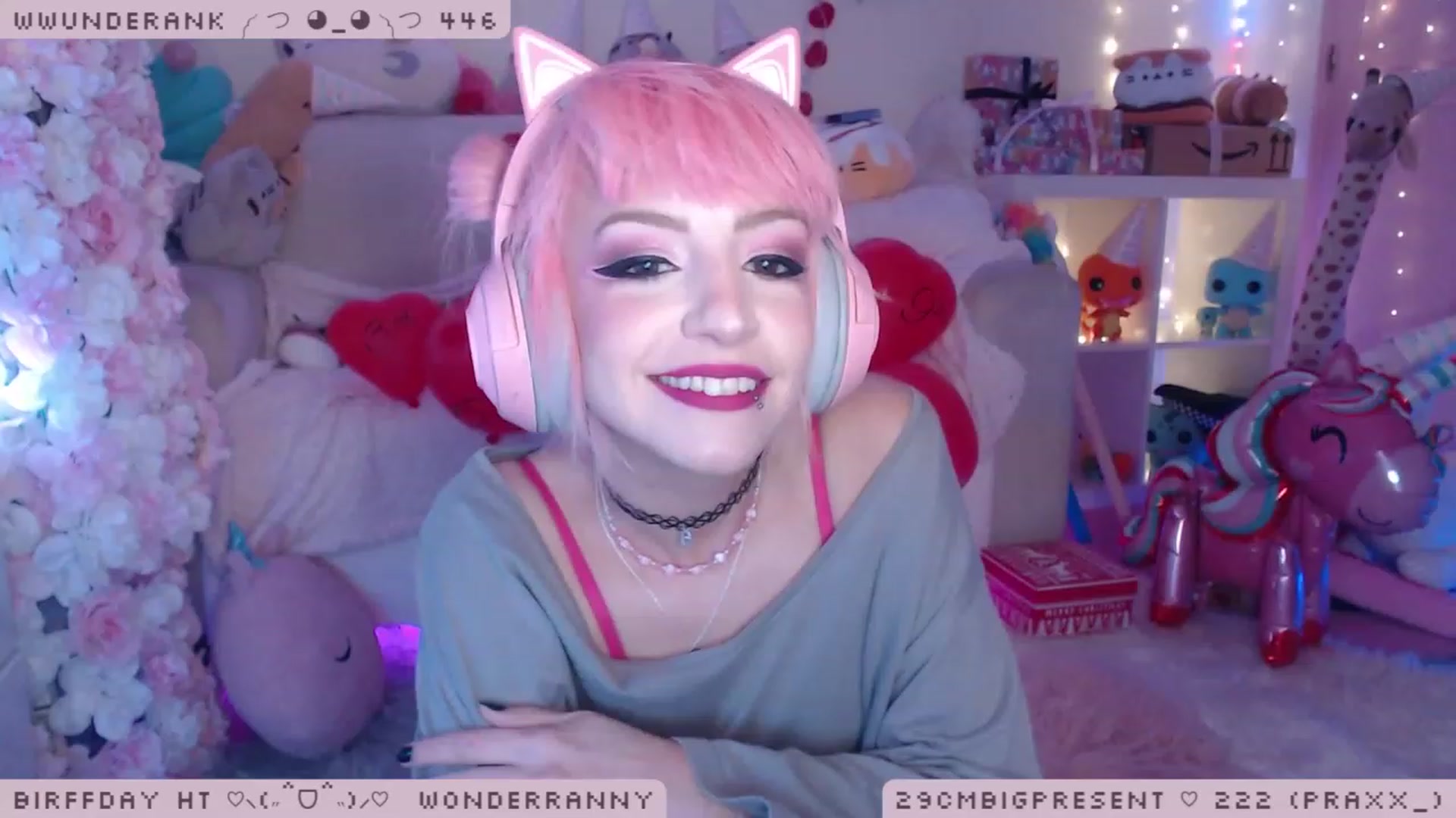 Gallery image thumbnail from BirffdayBish's myfreecams stream on, 12/07/2022, 24:05 image 17 of 20