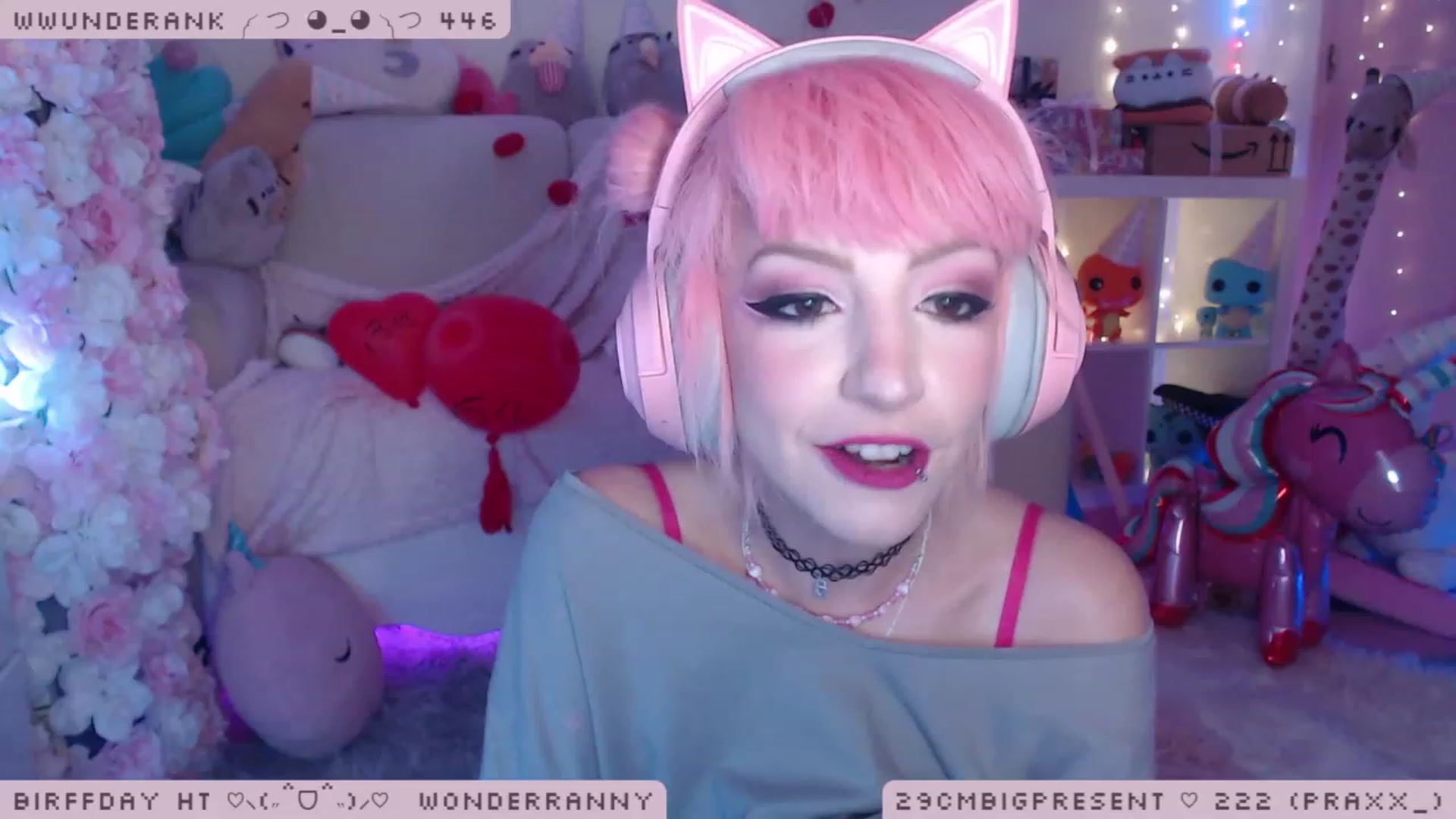 Gallery image thumbnail from BirffdayBish's myfreecams stream on, 12/07/2022, 24:05 image 16 of 20