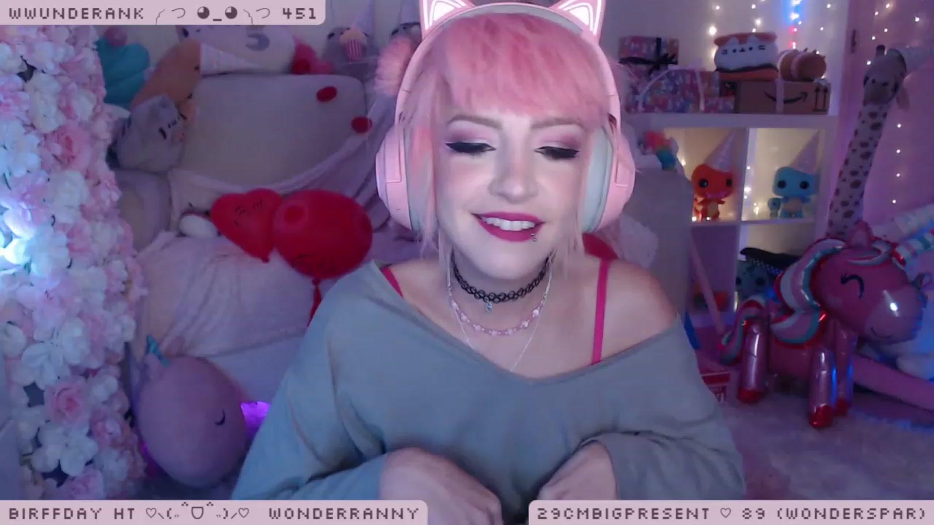Gallery image thumbnail from BirffdayBish's myfreecams stream on, 12/07/2022, 24:05 image 11 of 20