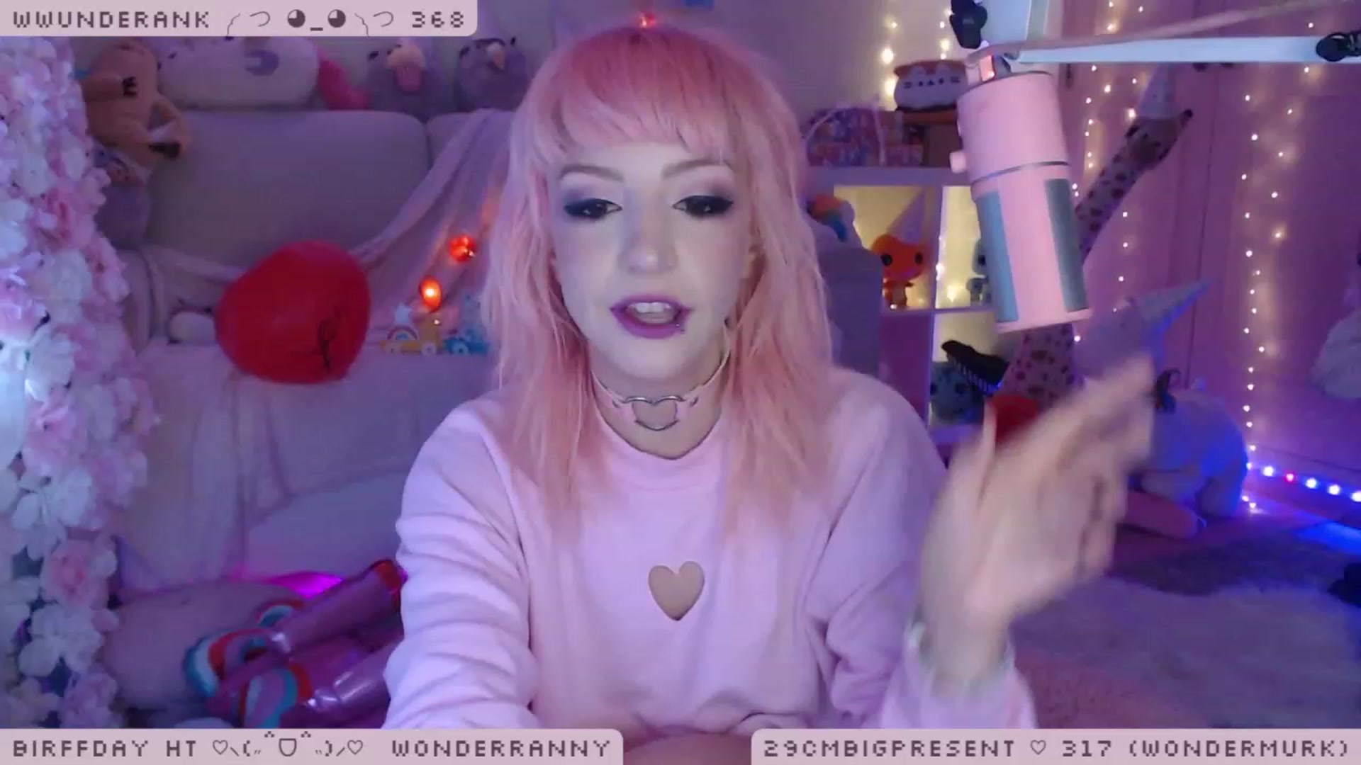 Gallery image thumbnail from BirffdayBish's myfreecams stream on, 12/08/2022, 24:21 image 5 of 20