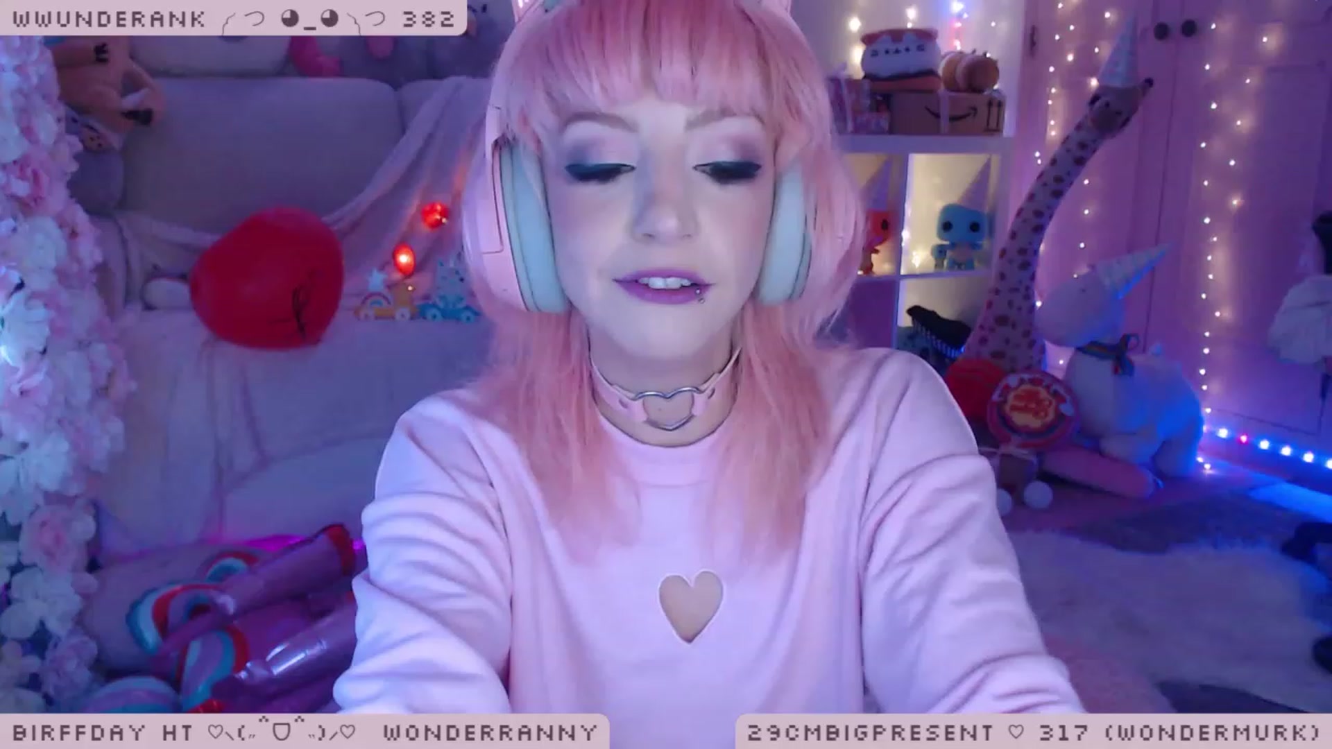 Gallery image thumbnail from BirffdayBish's myfreecams stream on, 12/08/2022, 24:21 image 1 of 20