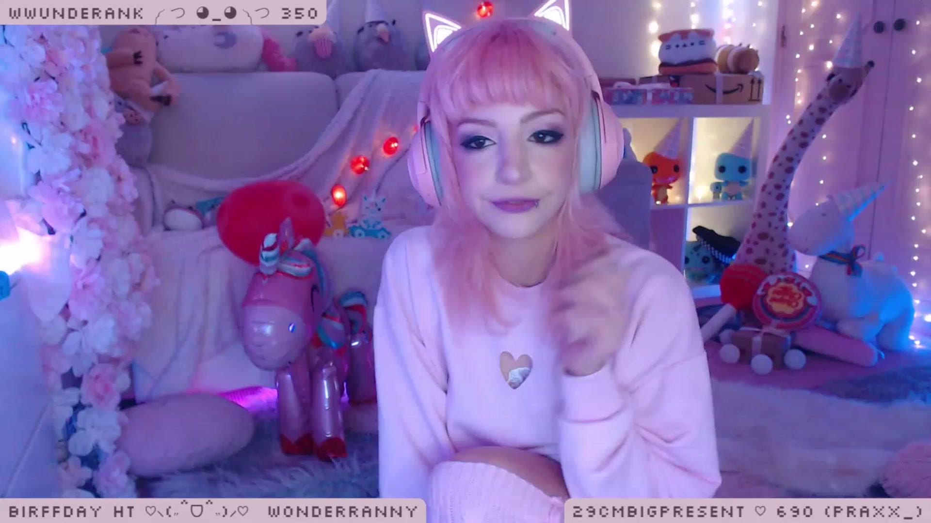 Gallery image thumbnail from BirffdayBish's myfreecams stream on, 12/08/2022, 02:21 image 3 of 20