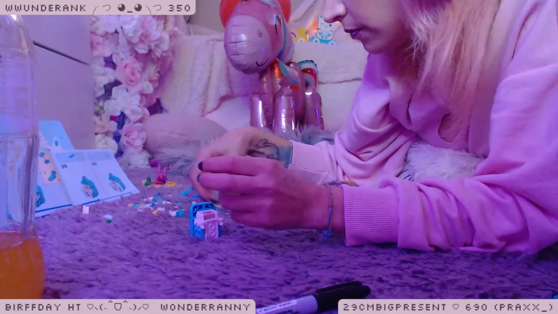 Gallery image thumbnail from BirffdayBish's myfreecams stream on, 12/08/2022, 02:21 image 4 of 20