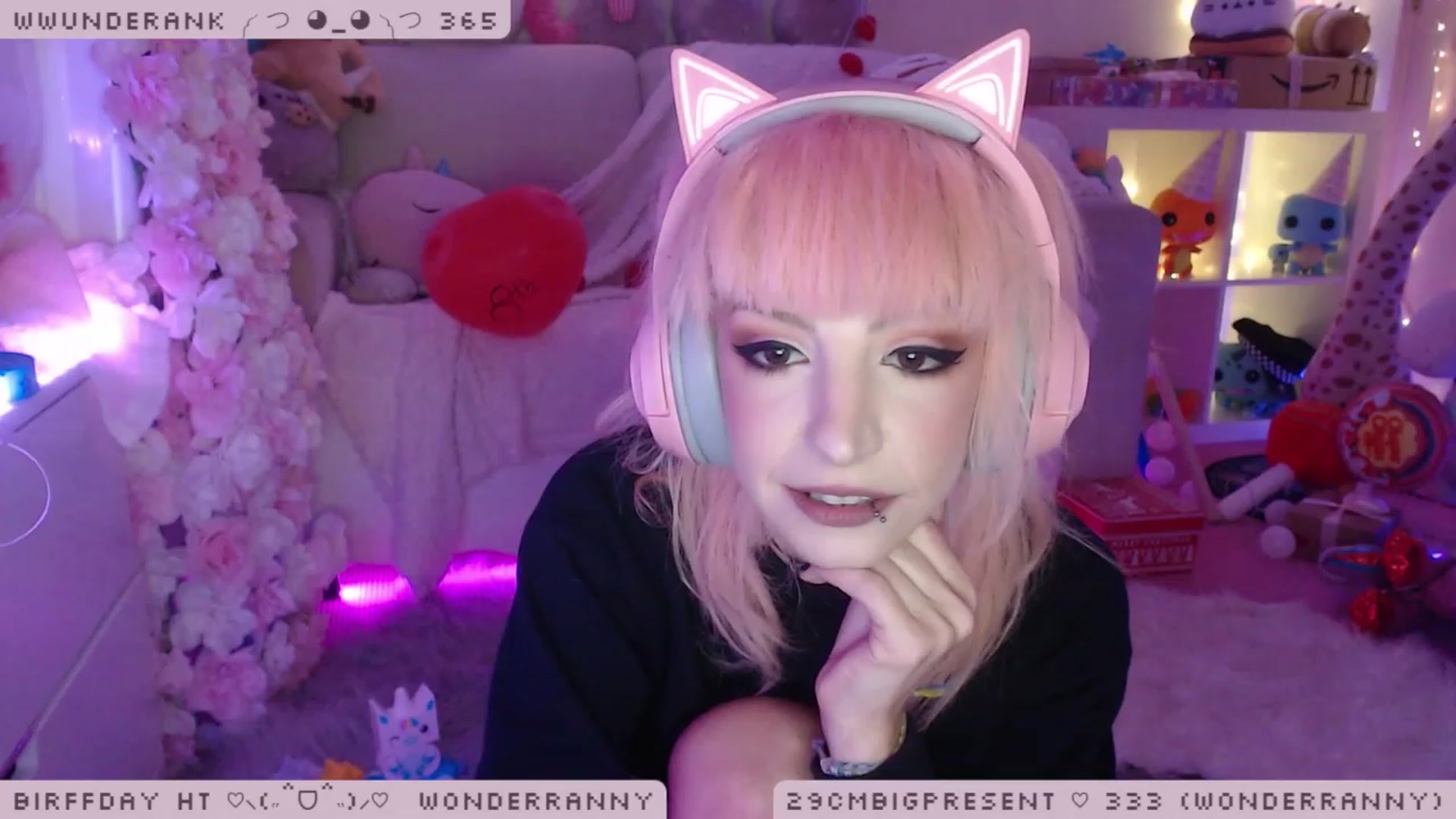 Gallery image thumbnail from BirffdayBish's myfreecams stream on, 12/08/2022, 23:42 image 18 of 20