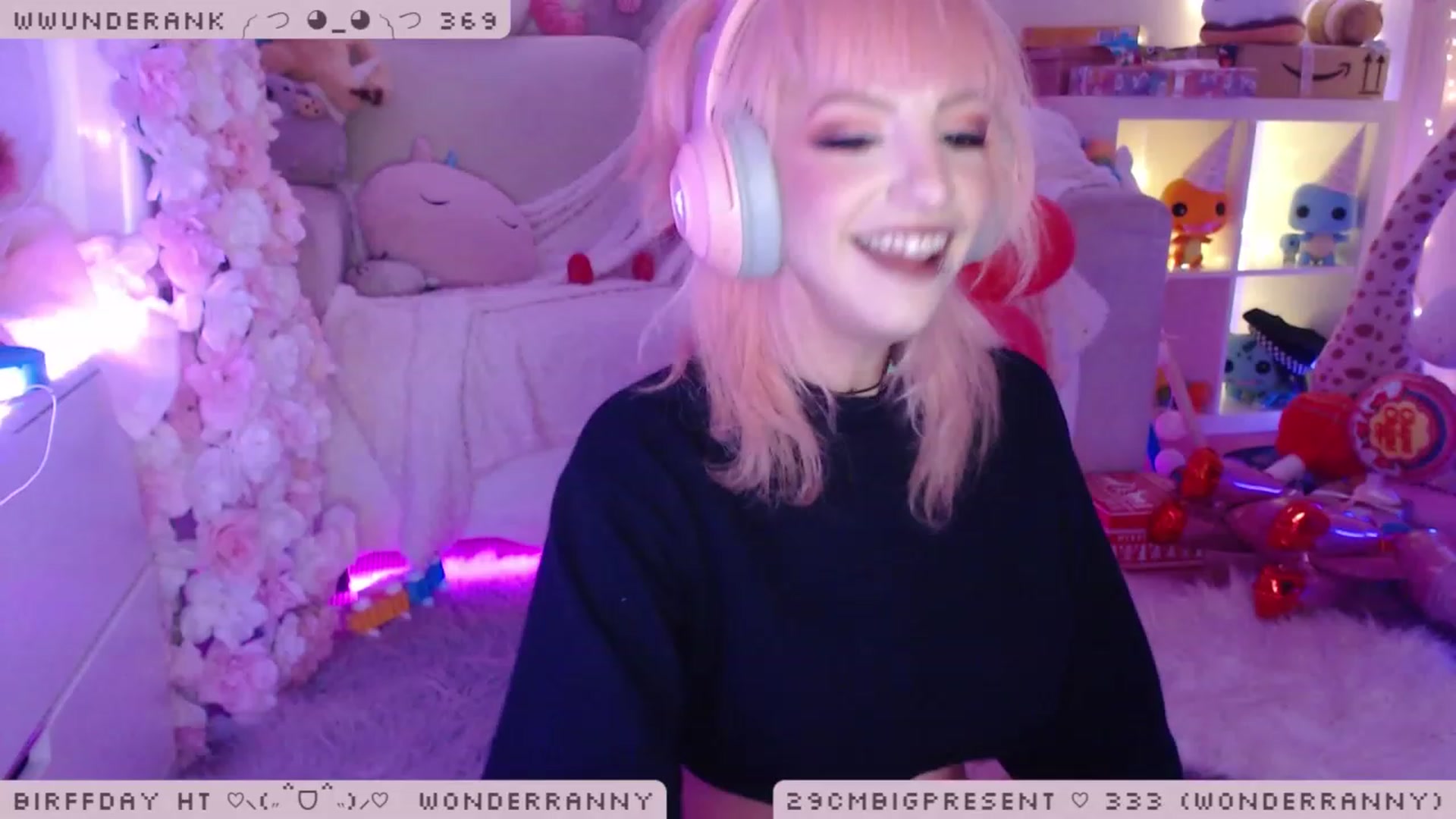 Gallery image thumbnail from BirffdayBish's myfreecams stream on, 12/08/2022, 23:42 image 11 of 20