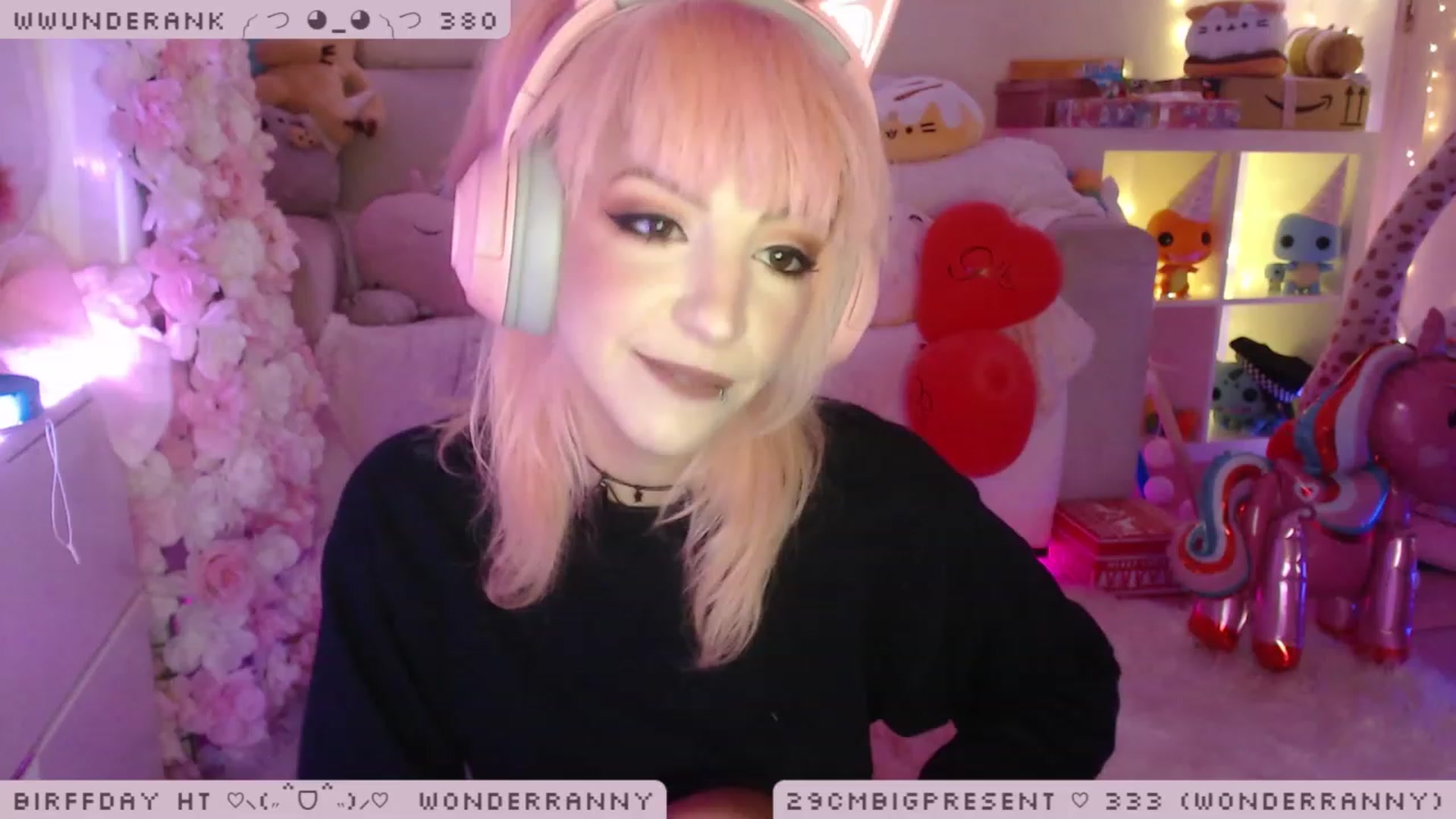 Gallery image thumbnail from BirffdayBish's myfreecams stream on, 12/08/2022, 23:42 image 5 of 20