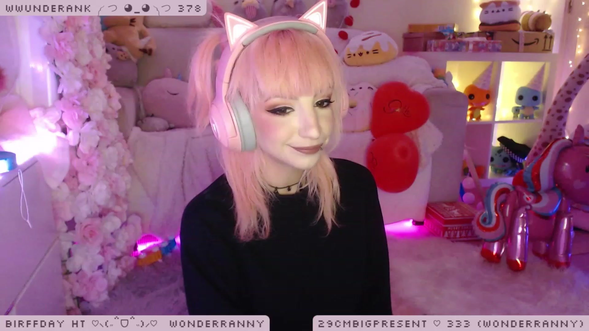 Gallery image thumbnail from BirffdayBish's myfreecams stream on, 12/08/2022, 23:42 image 7 of 20