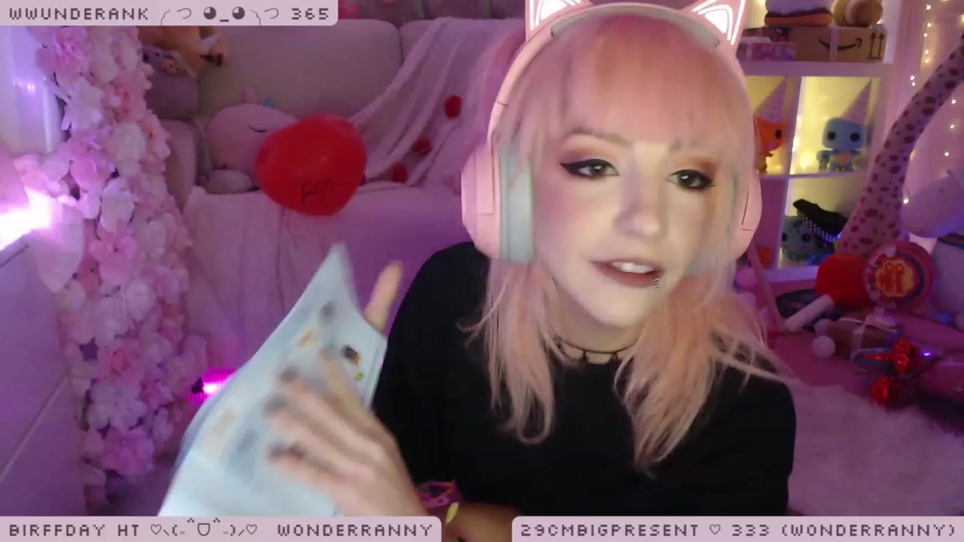 Gallery image thumbnail from BirffdayBish's myfreecams stream on, 12/09/2022, 24:05 image 5 of 20