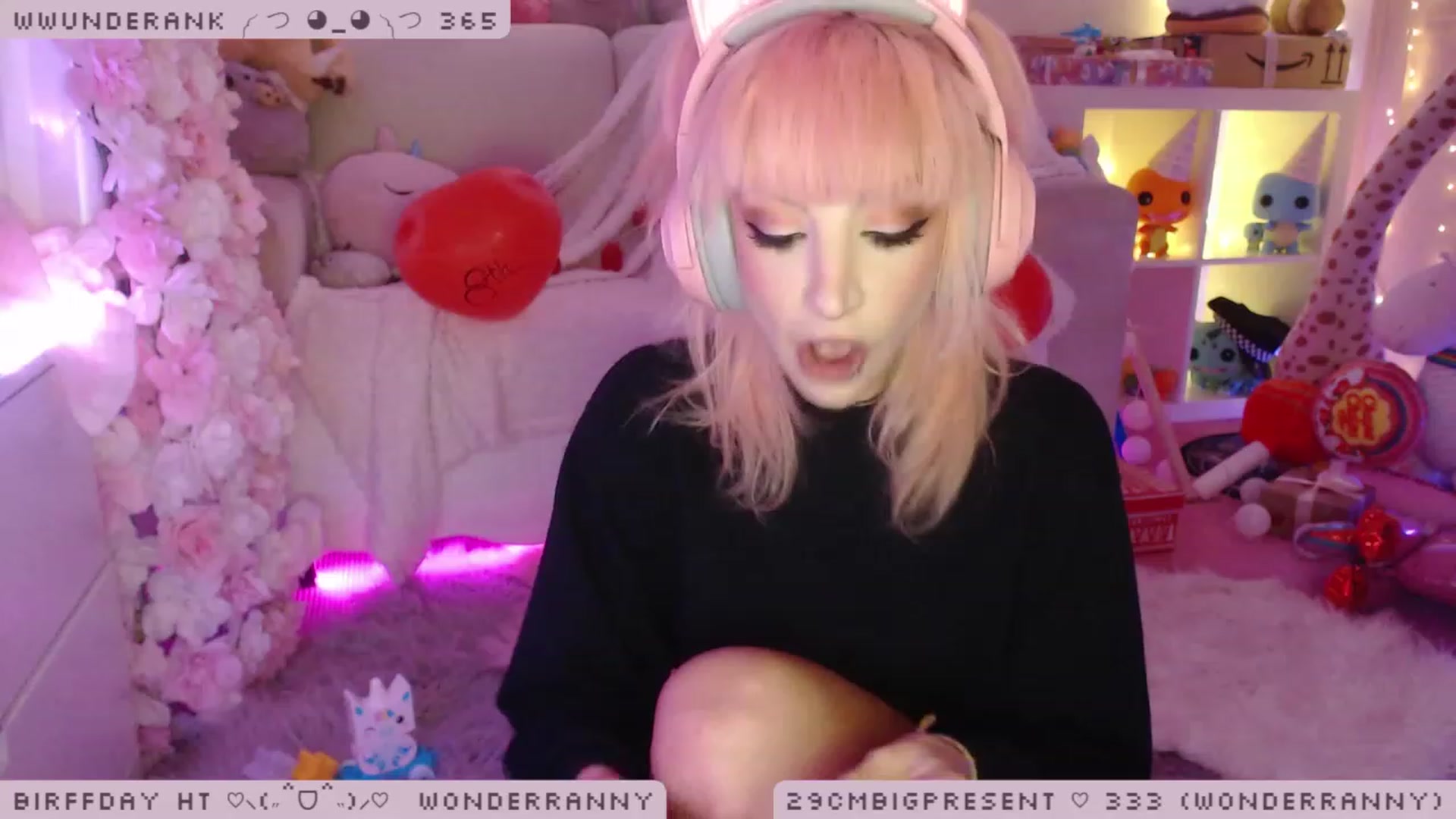 Gallery image thumbnail from BirffdayBish's myfreecams stream on, 12/09/2022, 24:05 image 17 of 20