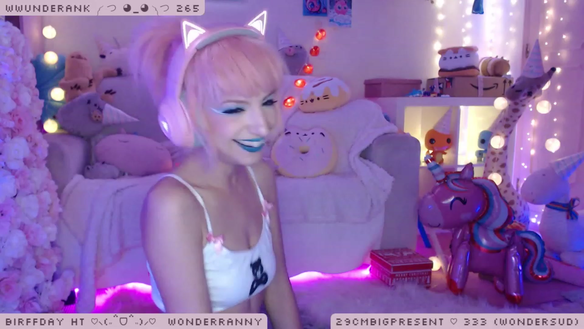 Gallery image thumbnail from BirffdayBish's myfreecams stream on, 12/10/2022, 03:36 image 10 of 20