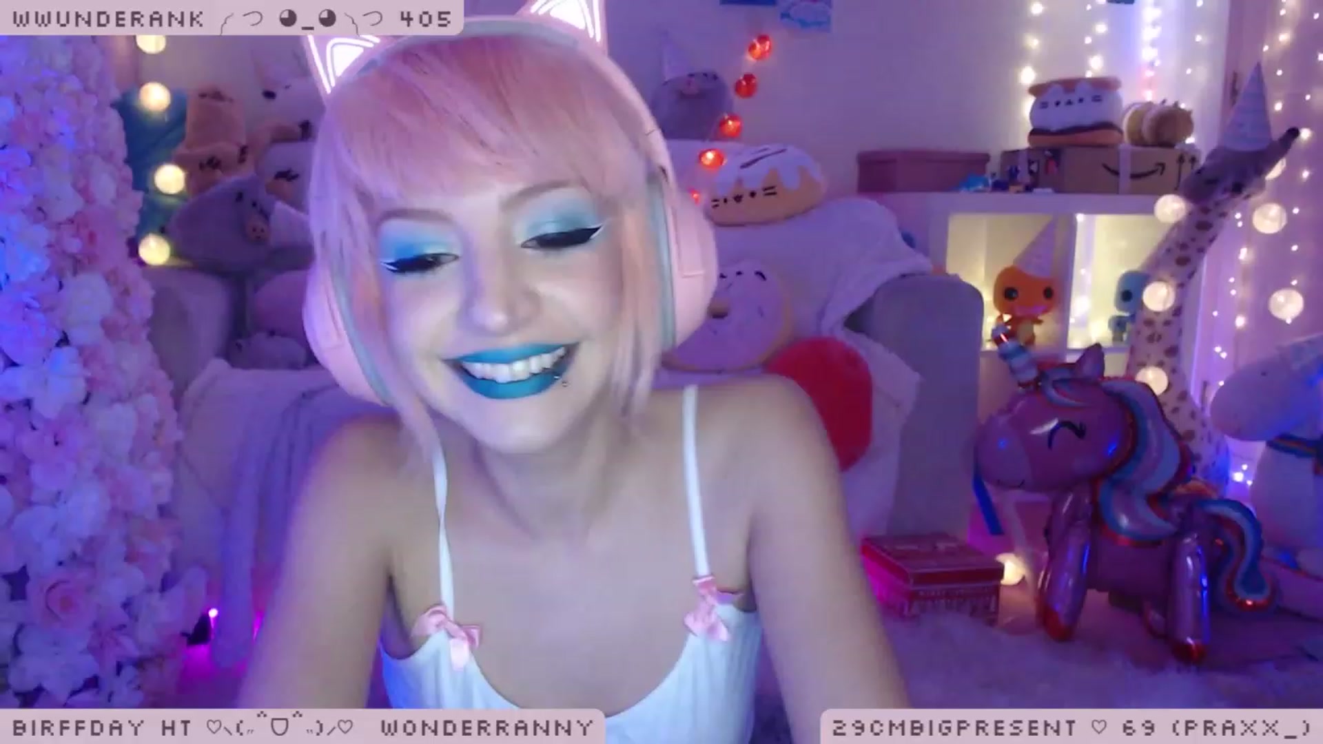 Gallery image thumbnail from BirffdayBish's myfreecams stream on, 12/10/2022, 03:36 image 3 of 20