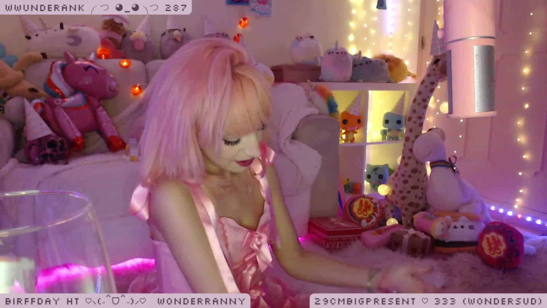 Gallery image thumbnail from BirffdayBish's myfreecams stream on, 12/10/2022, 23:35 image 8 of 20