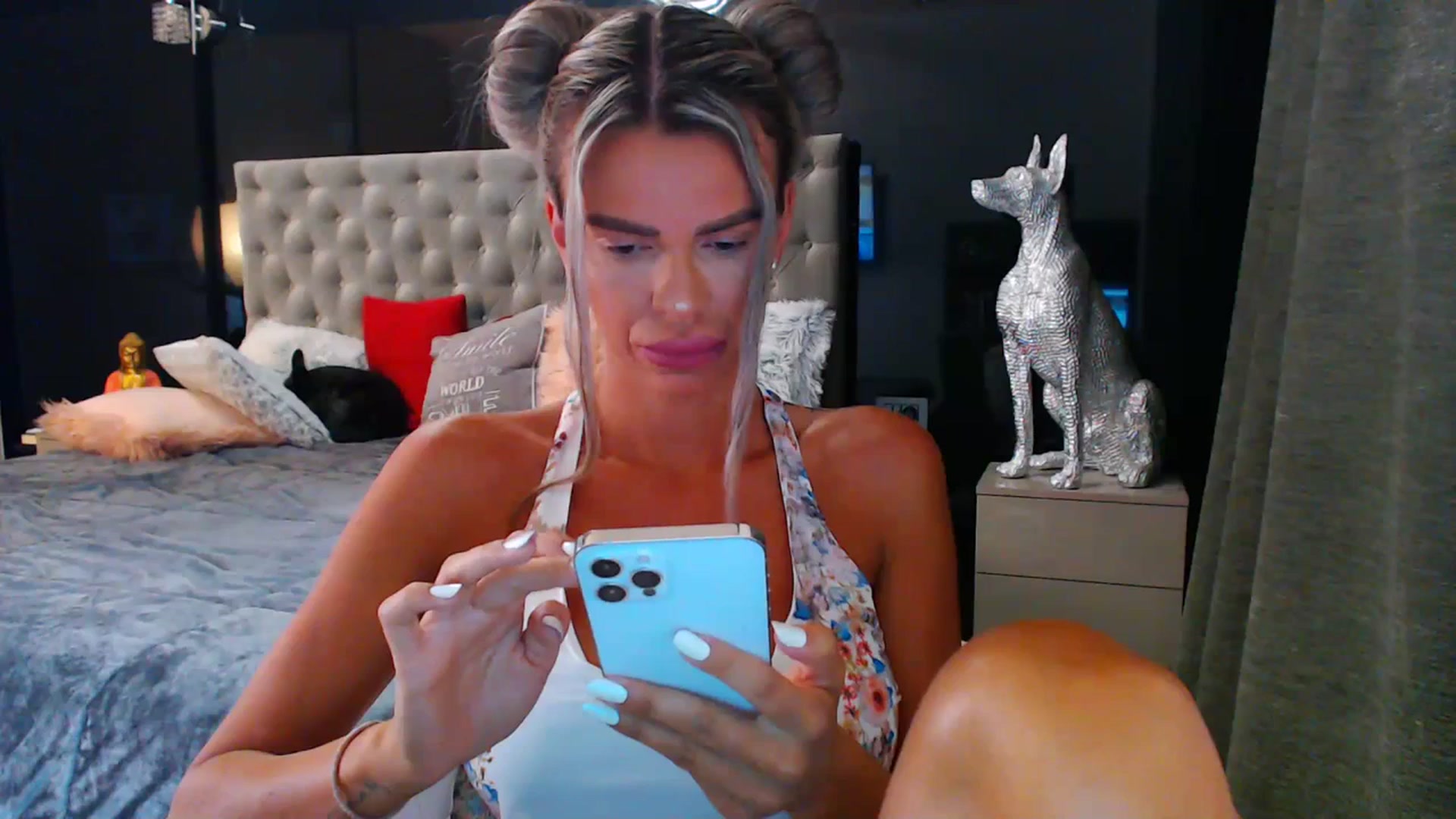 Gallery image thumbnail from BirthD_y_y's myfreecams stream on, 07/18/2023, 04:06 image 1 of 20
