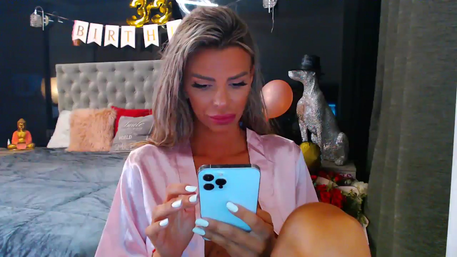 Gallery image thumbnail from BirthD_y_y's myfreecams stream on, 07/22/2023, 05:13 image 19 of 20