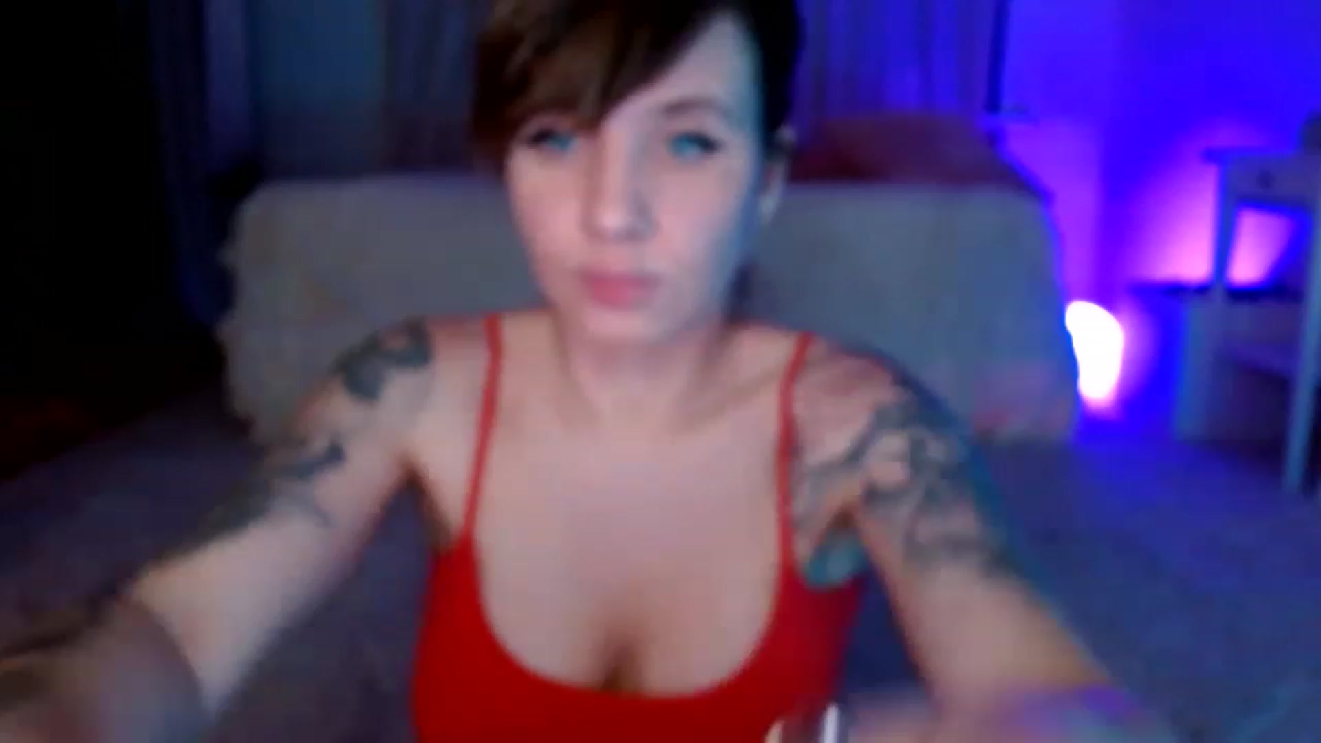 Gallery image thumbnail from BirthdayAlice's myfreecams stream on, 03/18/2023, 15:35 image 15 of 20