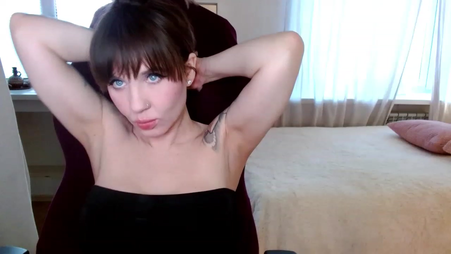 Gallery image thumbnail from BirthdayAlice's myfreecams stream on, 03/19/2023, 13:16 image 9 of 20