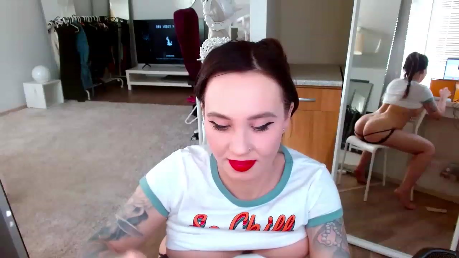 Gallery image thumbnail from BirthdayAlice's myfreecams stream on, 04/01/2023, 11:16 image 12 of 20