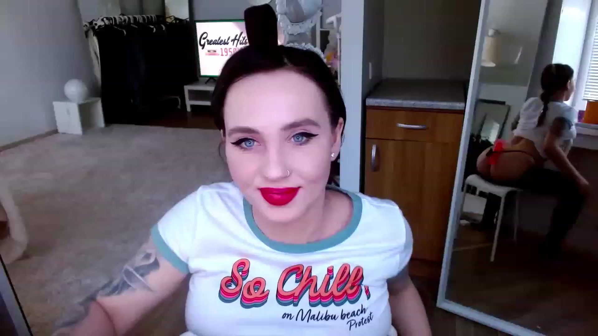 Gallery image thumbnail from BirthdayAlice's myfreecams stream on, 04/01/2023, 12:25 image 1 of 20