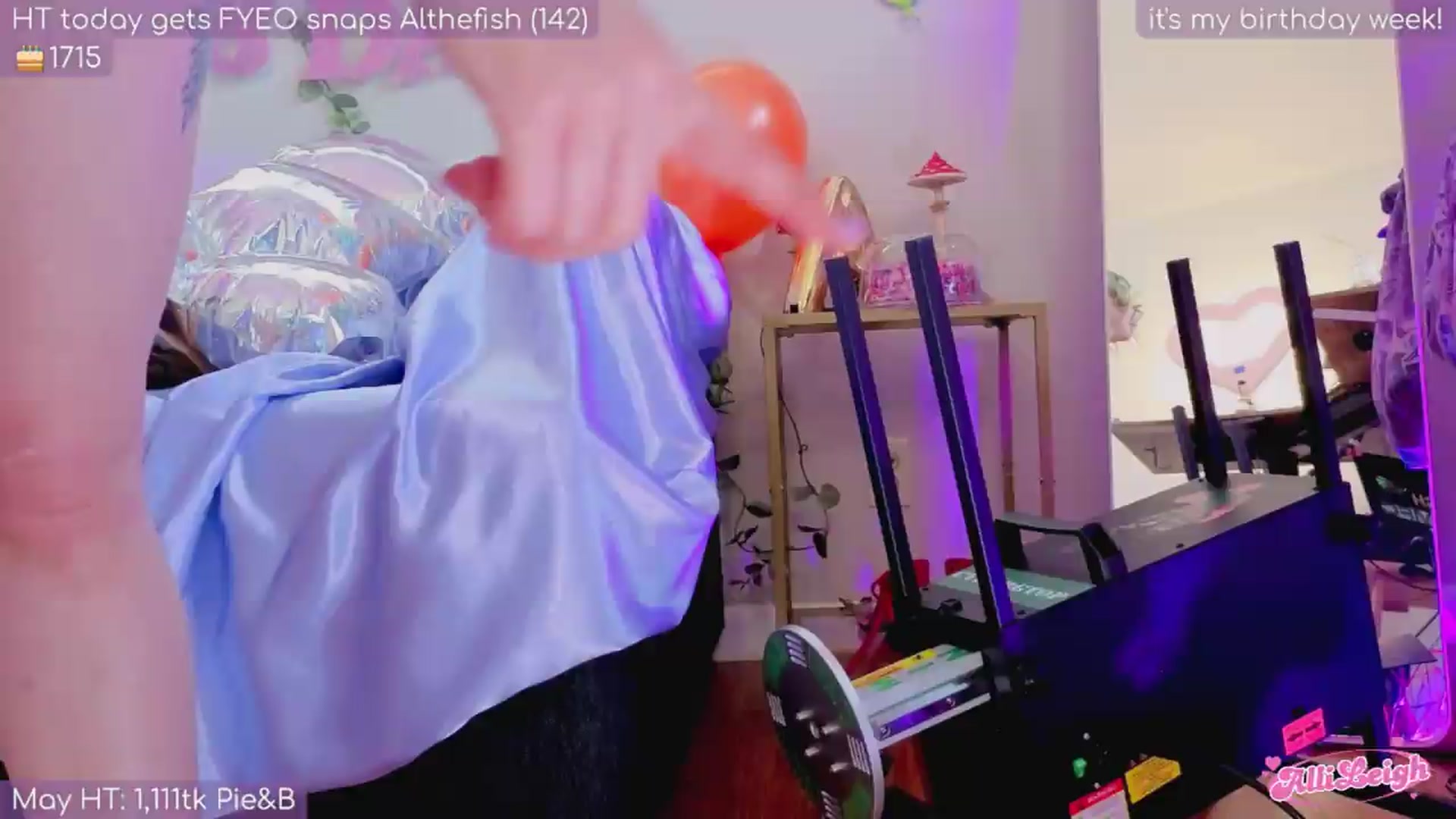Gallery image thumbnail from BirthdayAlli's myfreecams stream on, 07/12/2026, 03:49 image 1 of 20