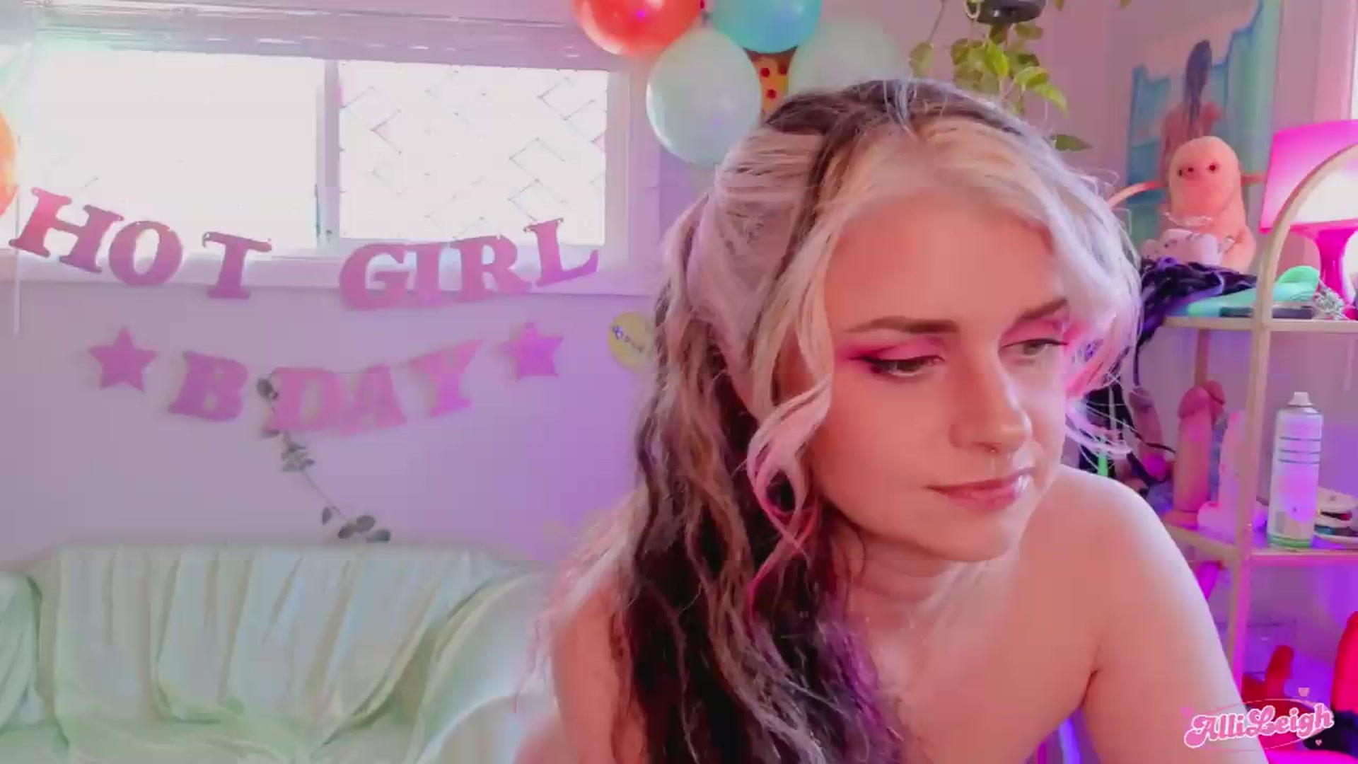 Gallery image thumbnail from BirthdayAlli's myfreecams stream on, 07/17/2026, 20:36 image 1 of 20
