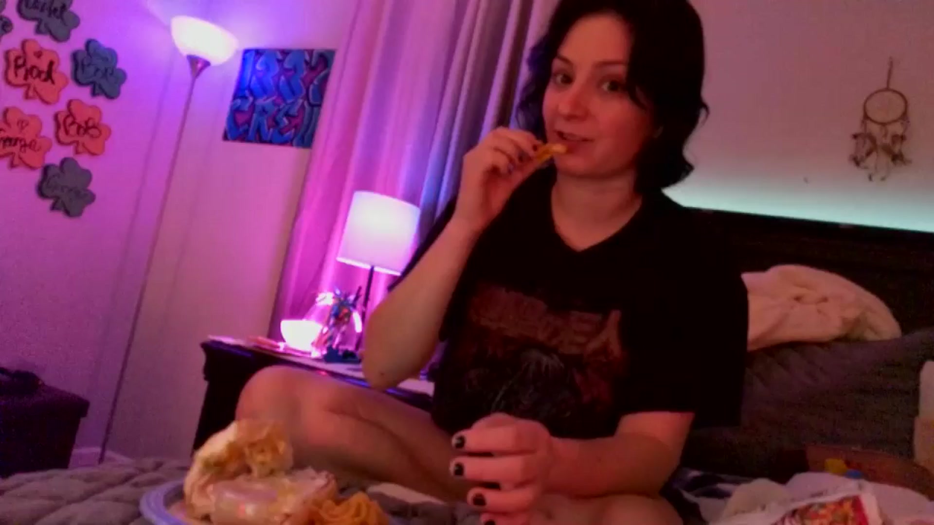 Gallery image thumbnail from BirthdayBEACH's myfreecams stream on, 04/04/2025, 06:13 image 3 of 20