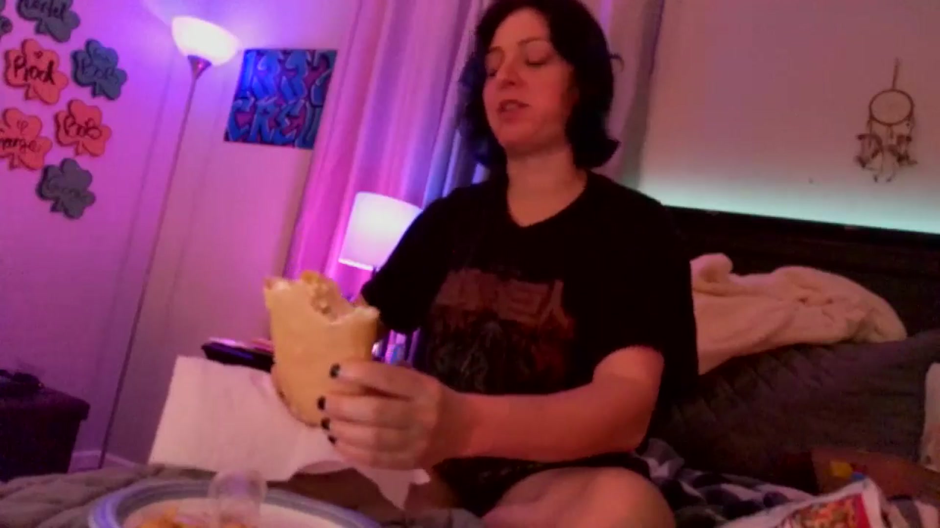 Gallery image thumbnail from BirthdayBEACH's myfreecams stream on, 04/04/2025, 06:13 image 7 of 20