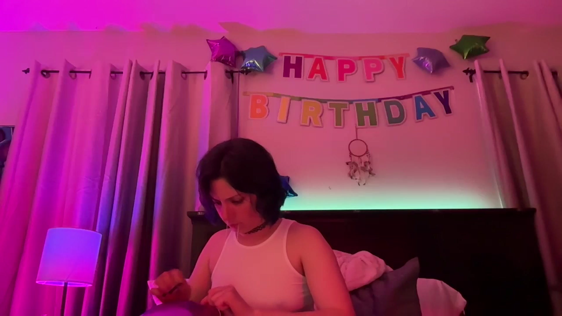 Gallery image thumbnail from BirthdayBEACH's myfreecams stream on, 04/05/2025, 07:04 image 12 of 20