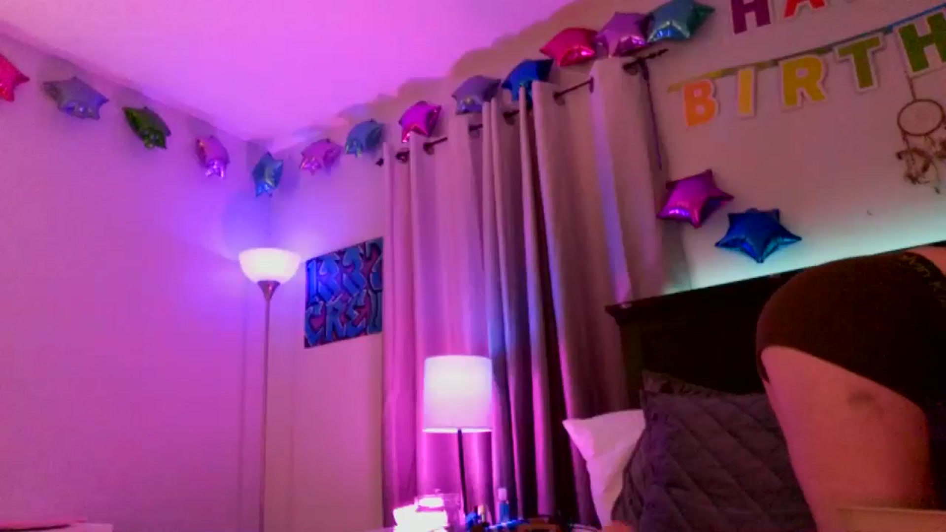 Gallery image thumbnail from BirthdayBEACH's myfreecams stream on, 04/12/2025, 05:53 image 6 of 20