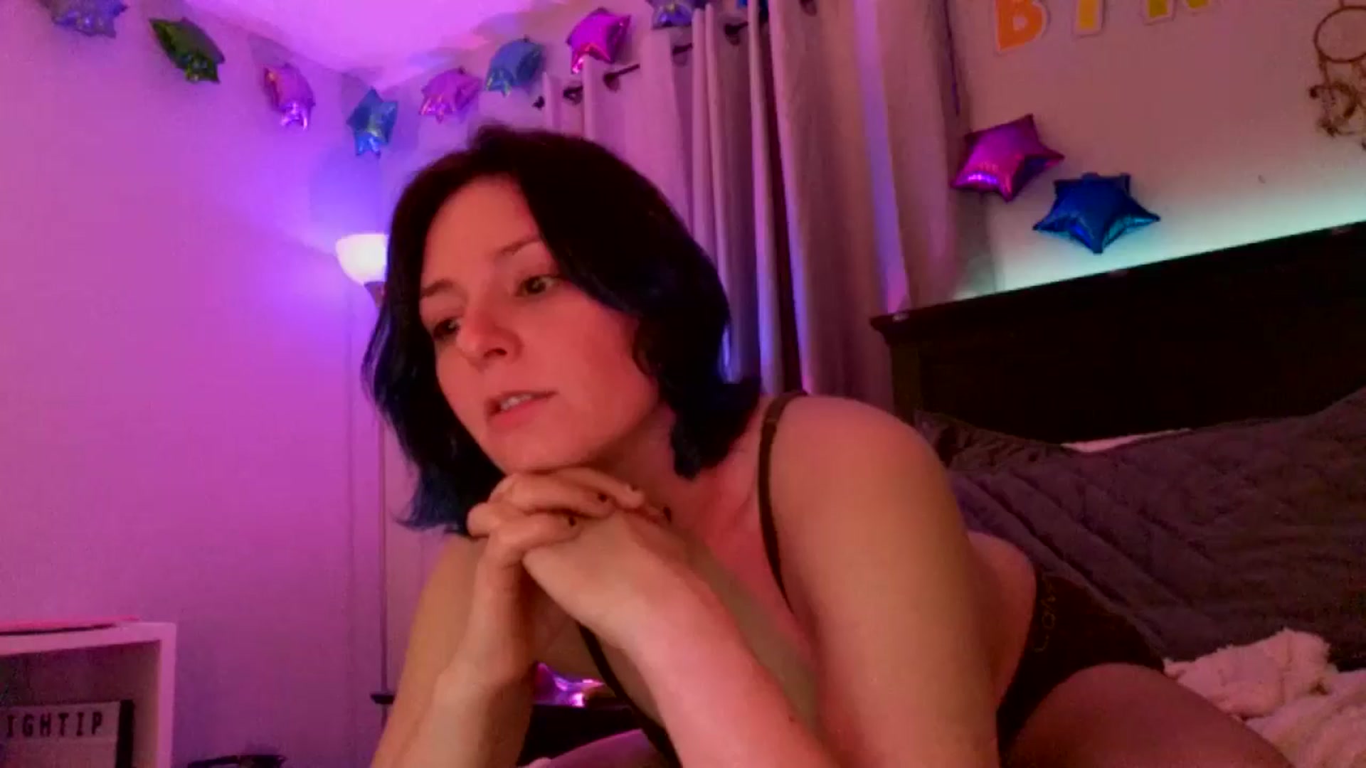 Gallery image thumbnail from BirthdayBEACH's myfreecams stream on, 04/12/2025, 05:53 image 16 of 20