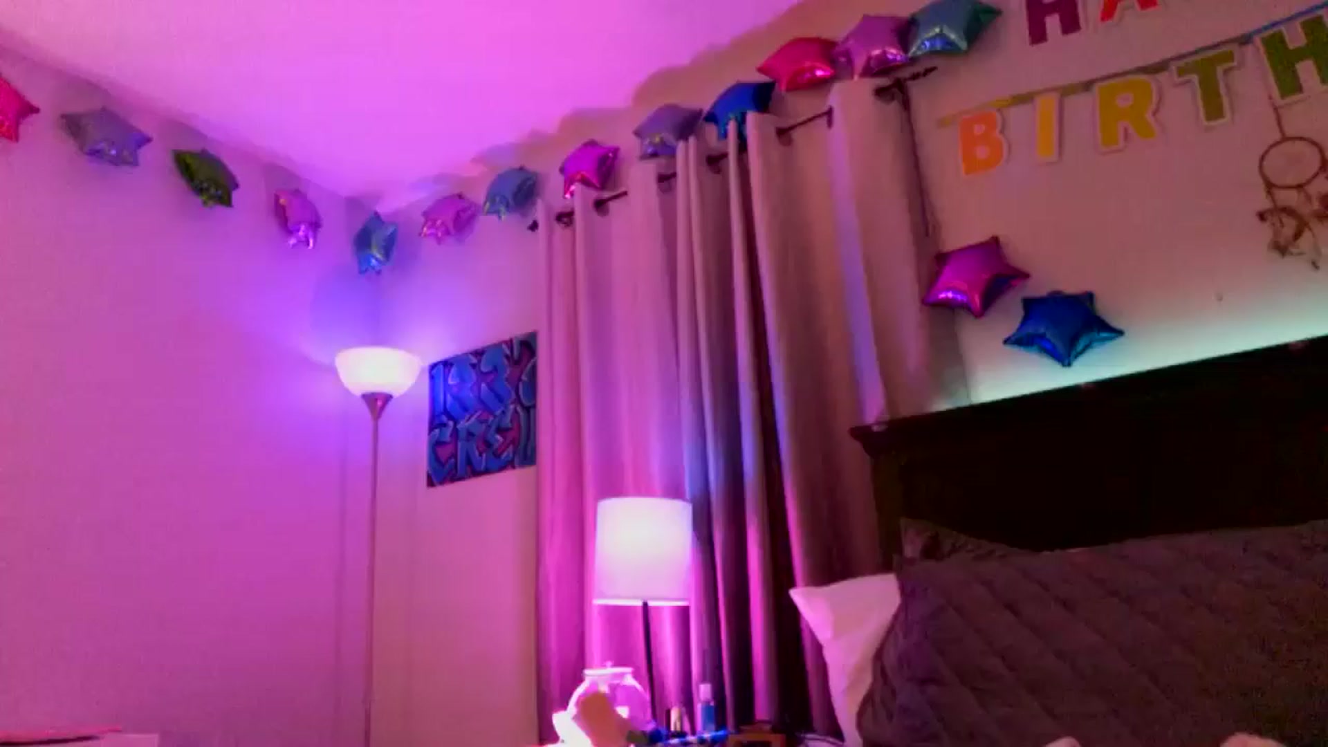 Gallery image thumbnail from BirthdayBEACH's myfreecams stream on, 04/12/2025, 05:53 image 4 of 20