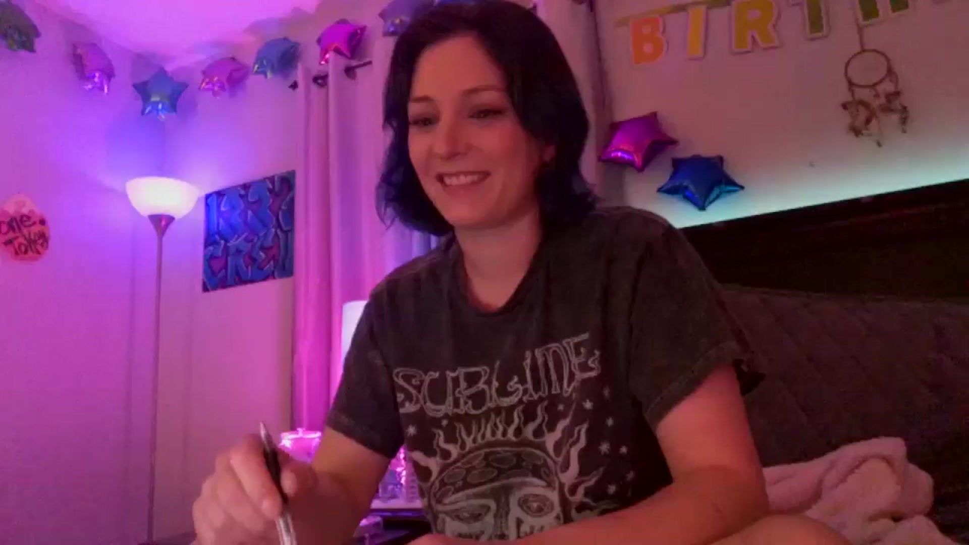 Gallery image thumbnail from BirthdayBEACH's myfreecams stream on, 04/16/2025, 04:36 image 9 of 20