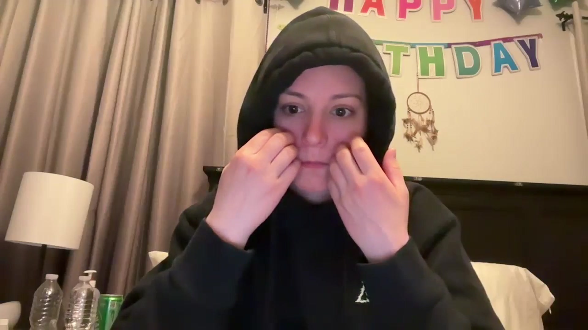 Gallery image thumbnail from BirthdayBEACH's myfreecams stream on, 04/18/2025, 06:11 image 19 of 20