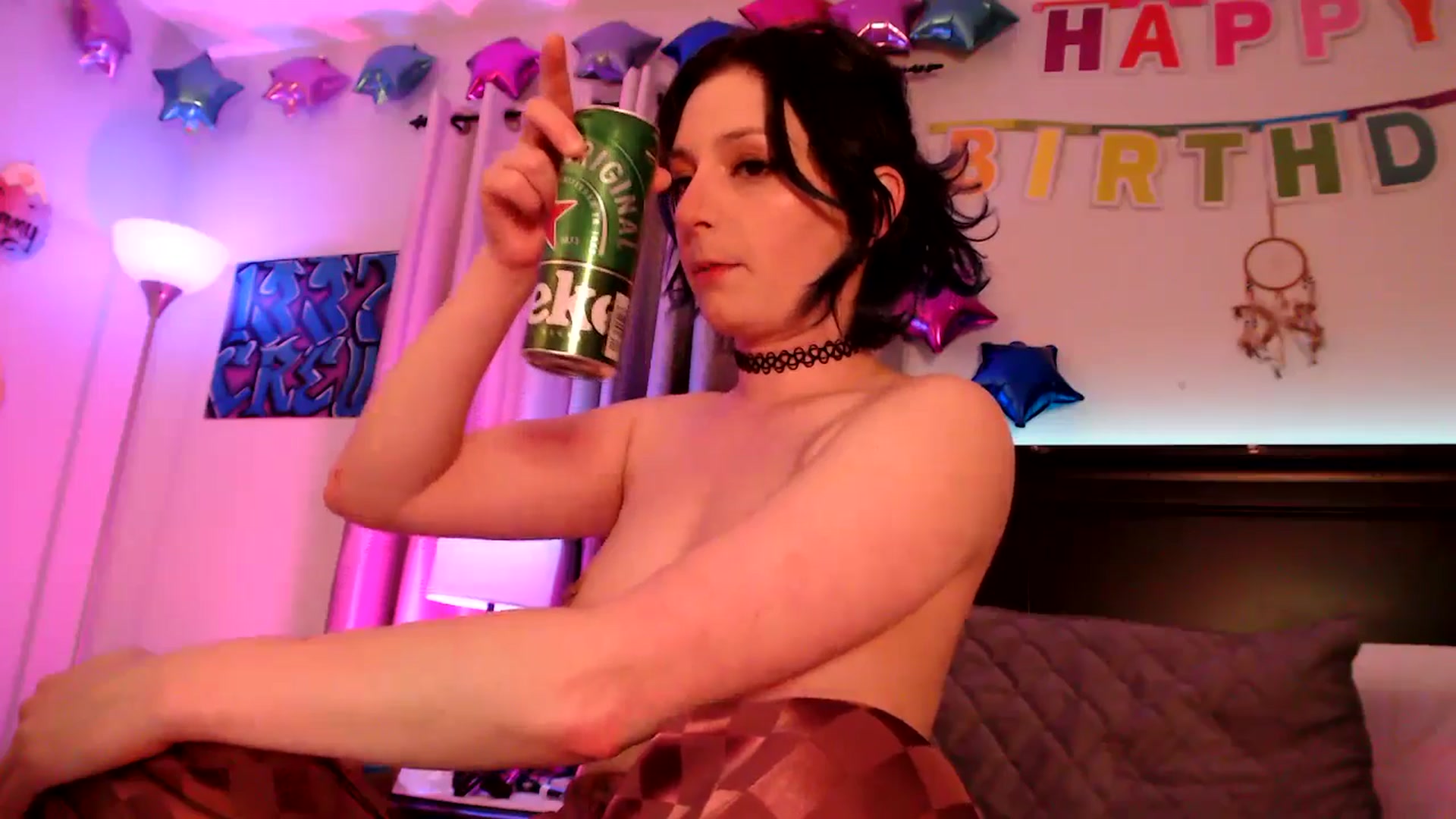 Gallery image thumbnail from BirthdayBEACH's myfreecams stream on, 04/22/2025, 06:40 image 7 of 20