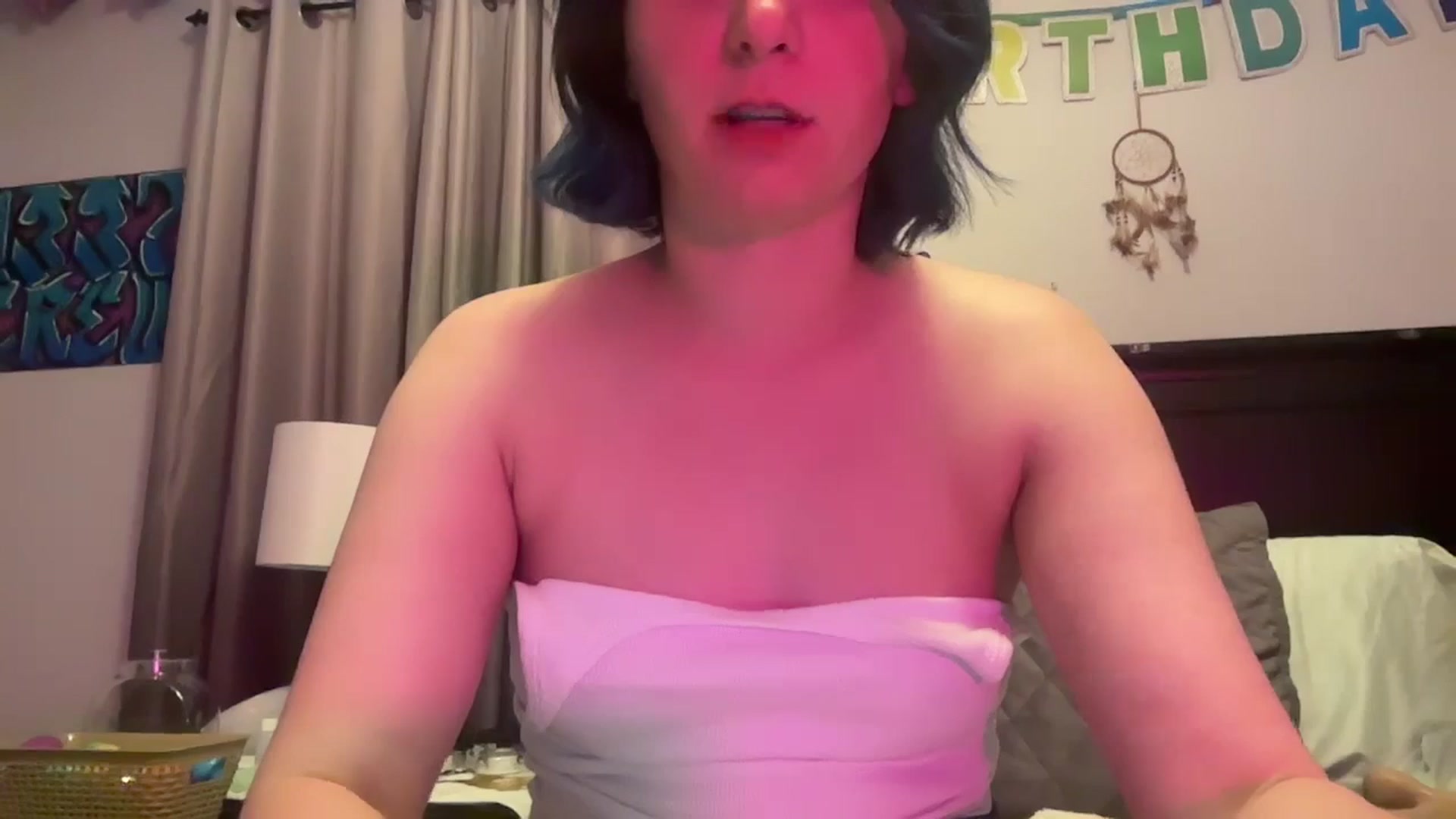 Gallery image thumbnail from BirthdayBEACH's myfreecams stream on, 04/24/2025, 06:51 image 7 of 20